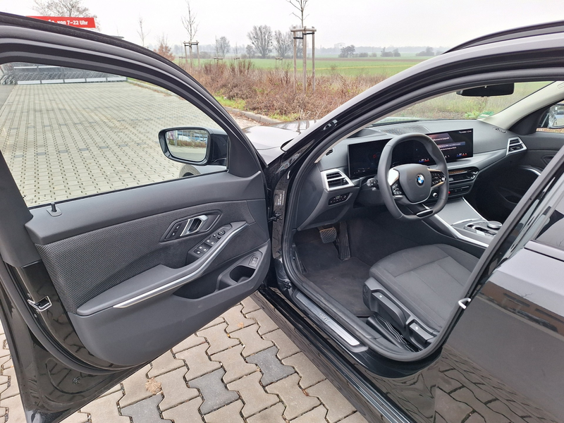 BMW 318 Touring 360 Kamera Headup El. Heckklappe SHG — photo 19