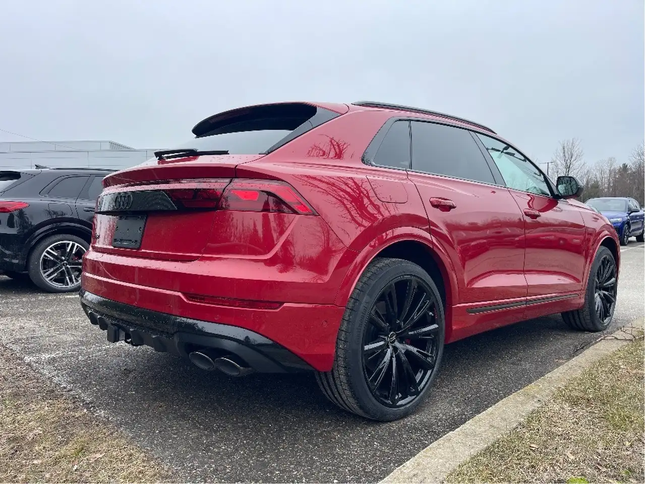 Audi SQ8 снимка Audi SQ8