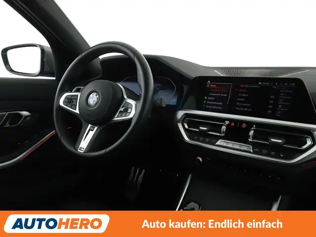 BMW 3 Series view 13