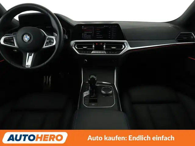 BMW 3 Series view 12