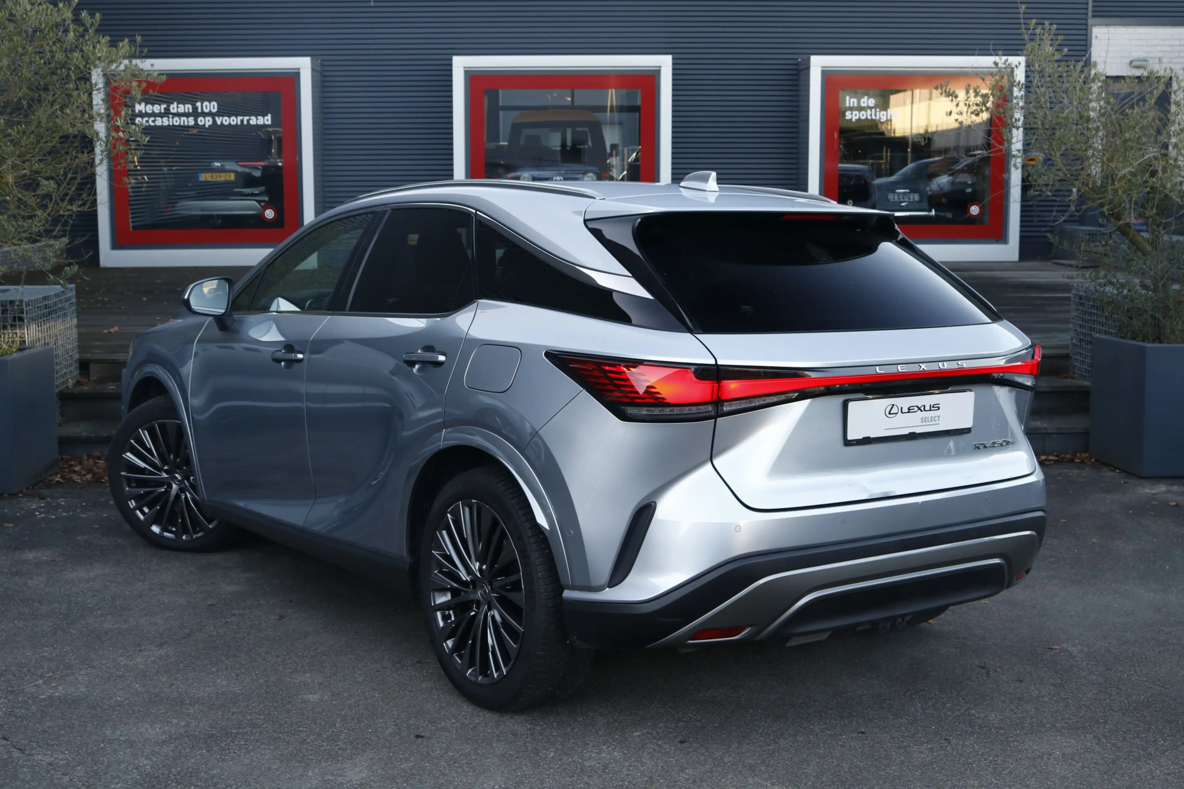 Lexus RX 450h 450h+ Plug-in Hybrid President Line | Mark Levinso — photo 5
