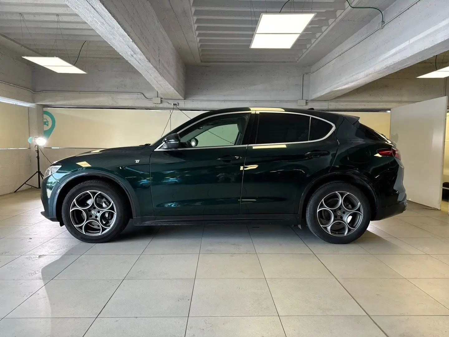 Alfa Romeo Stelvio 2.2 Turbo Diesel 190CV Ti AT8 Q4 Verde - 2