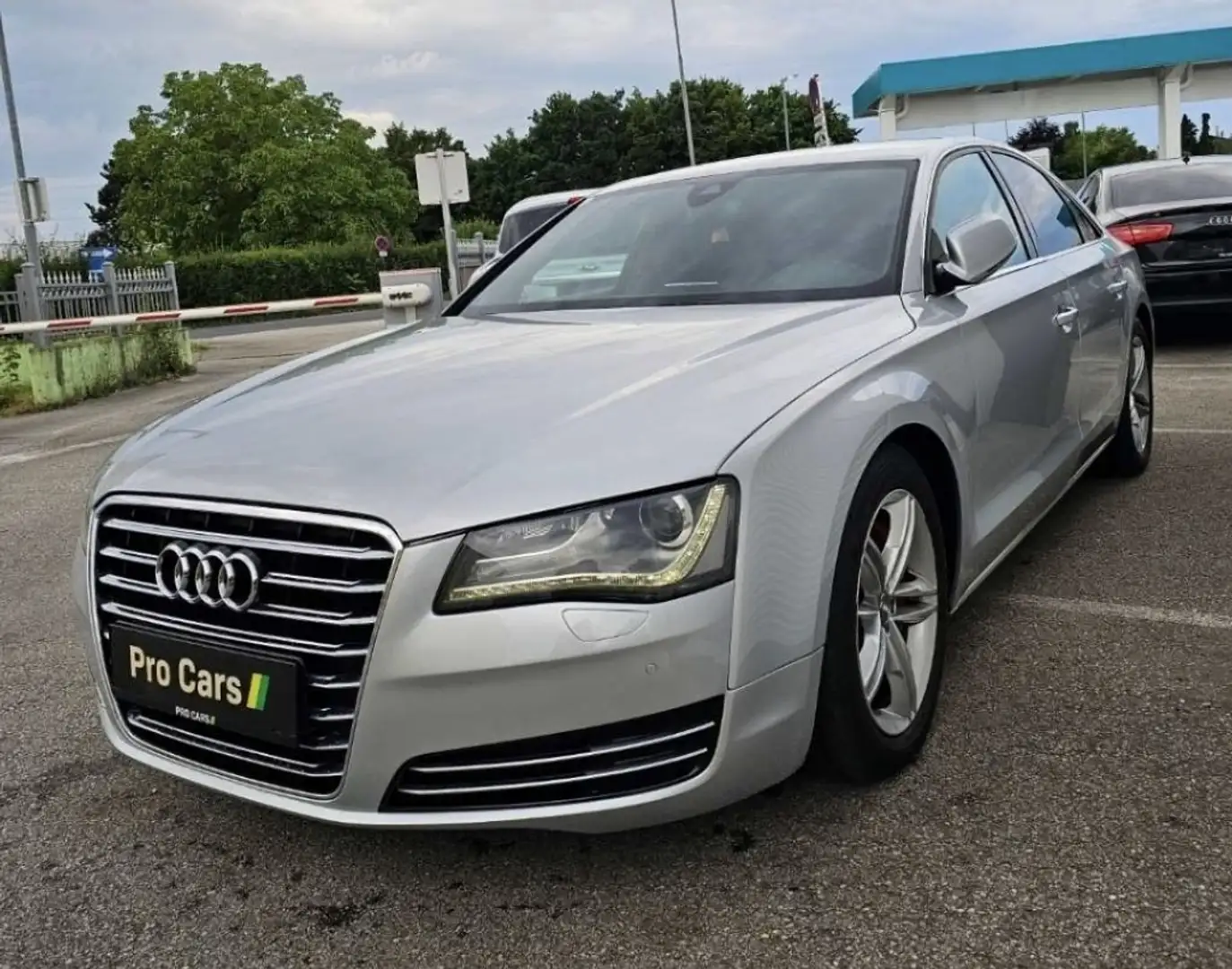 Audi A8 3.0 TDI DPF quattro, Leder,,Sport Argent - 2