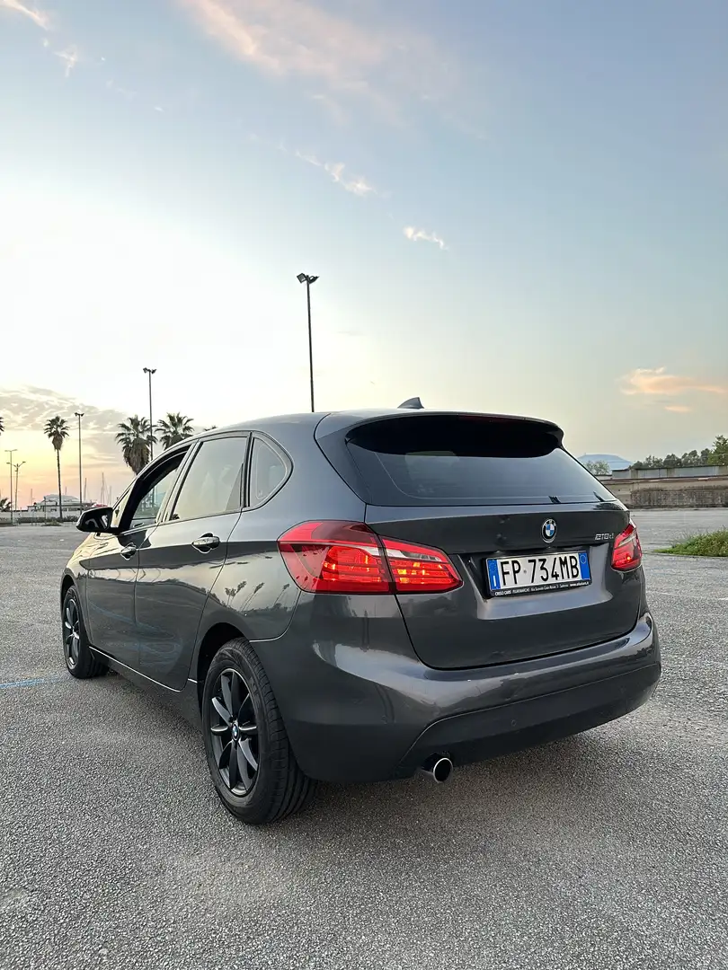 BMW 218 - 2