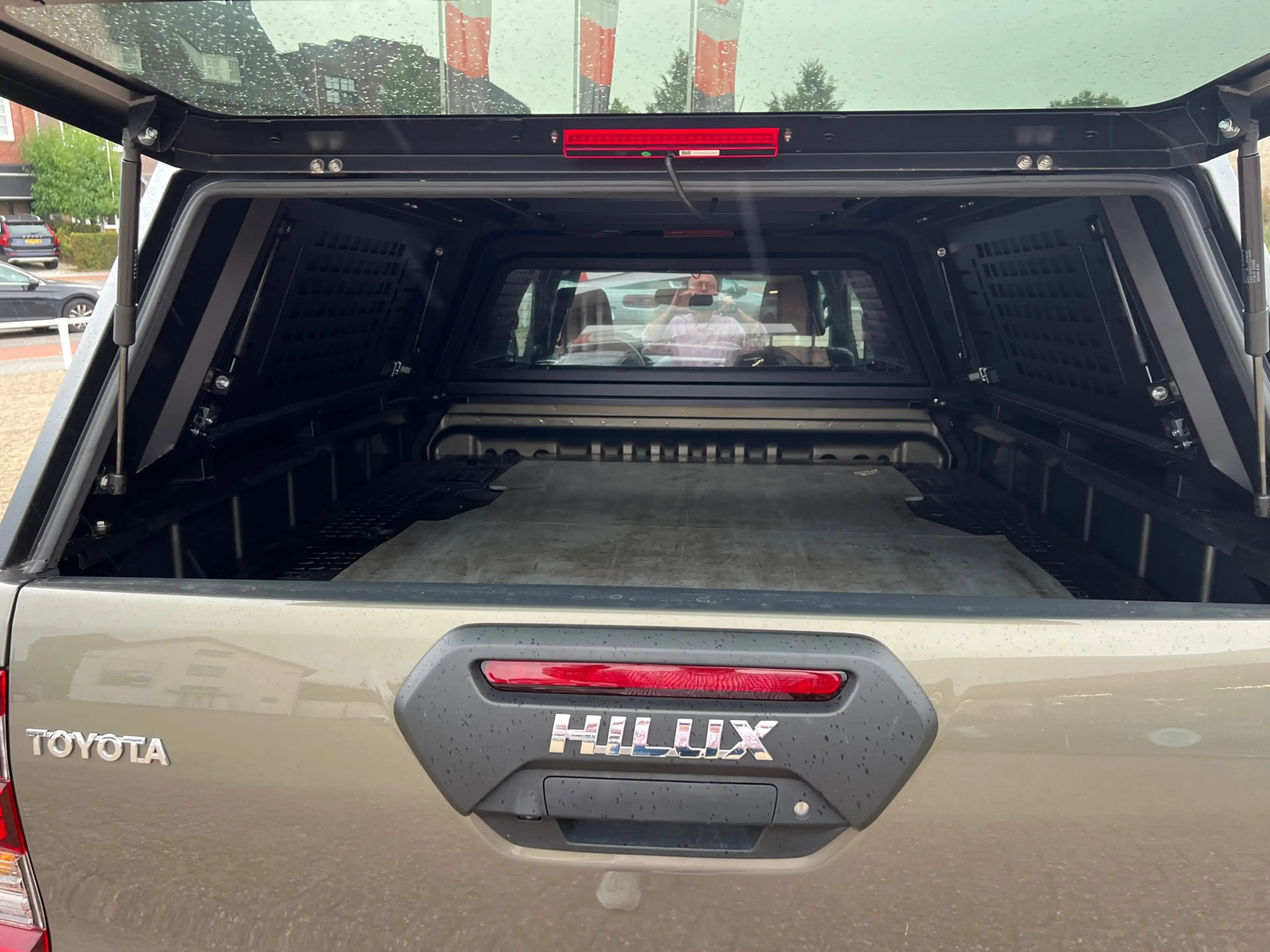 Toyota Hilux 2.8 D-4D Xtra Cab Invincible Navi-Camera-Keyless-T — photo 14