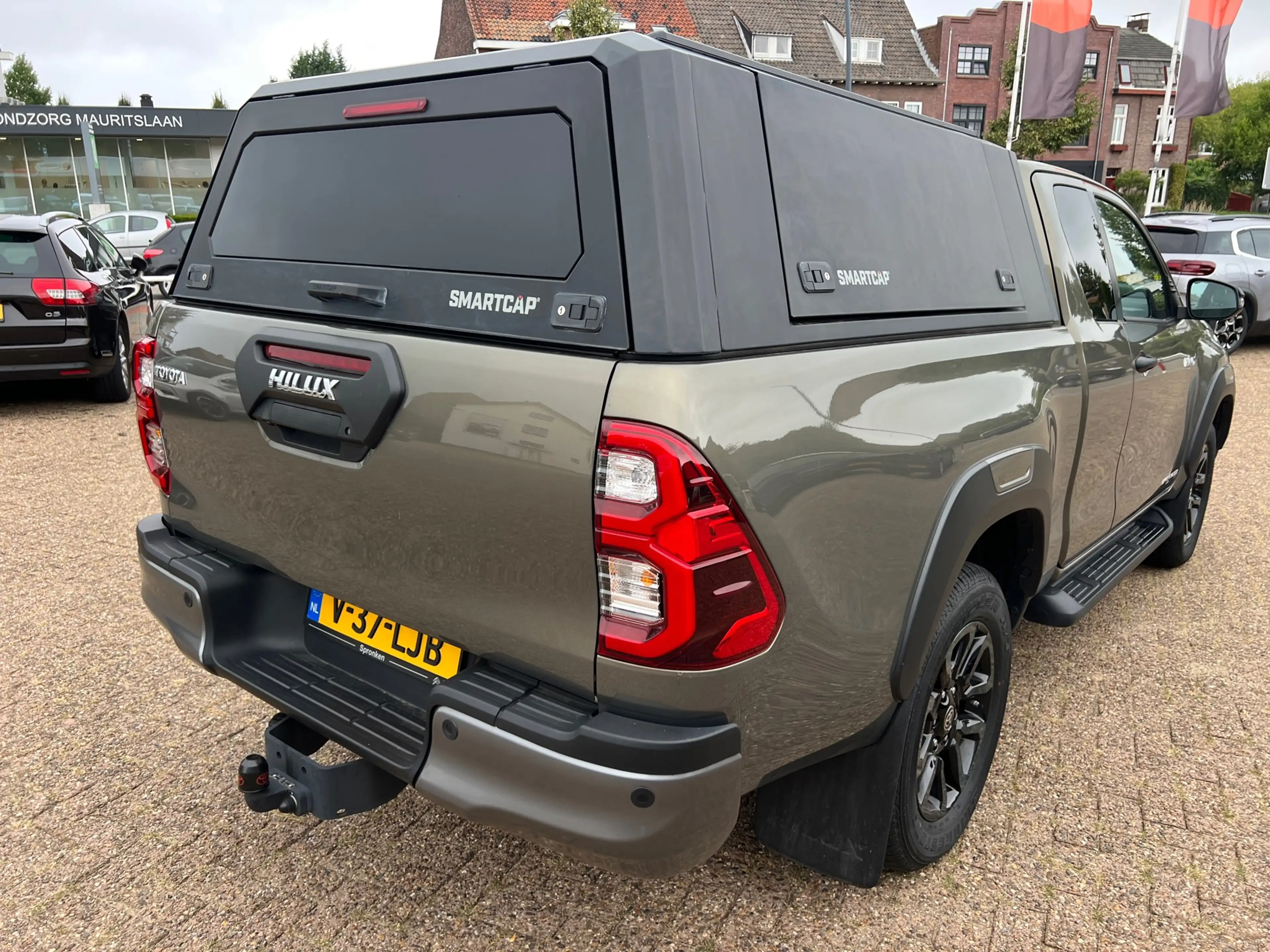 Toyota Hilux 2.8 D-4D Xtra Cab Invincible Navi-Camera-Keyless-T — photo 4