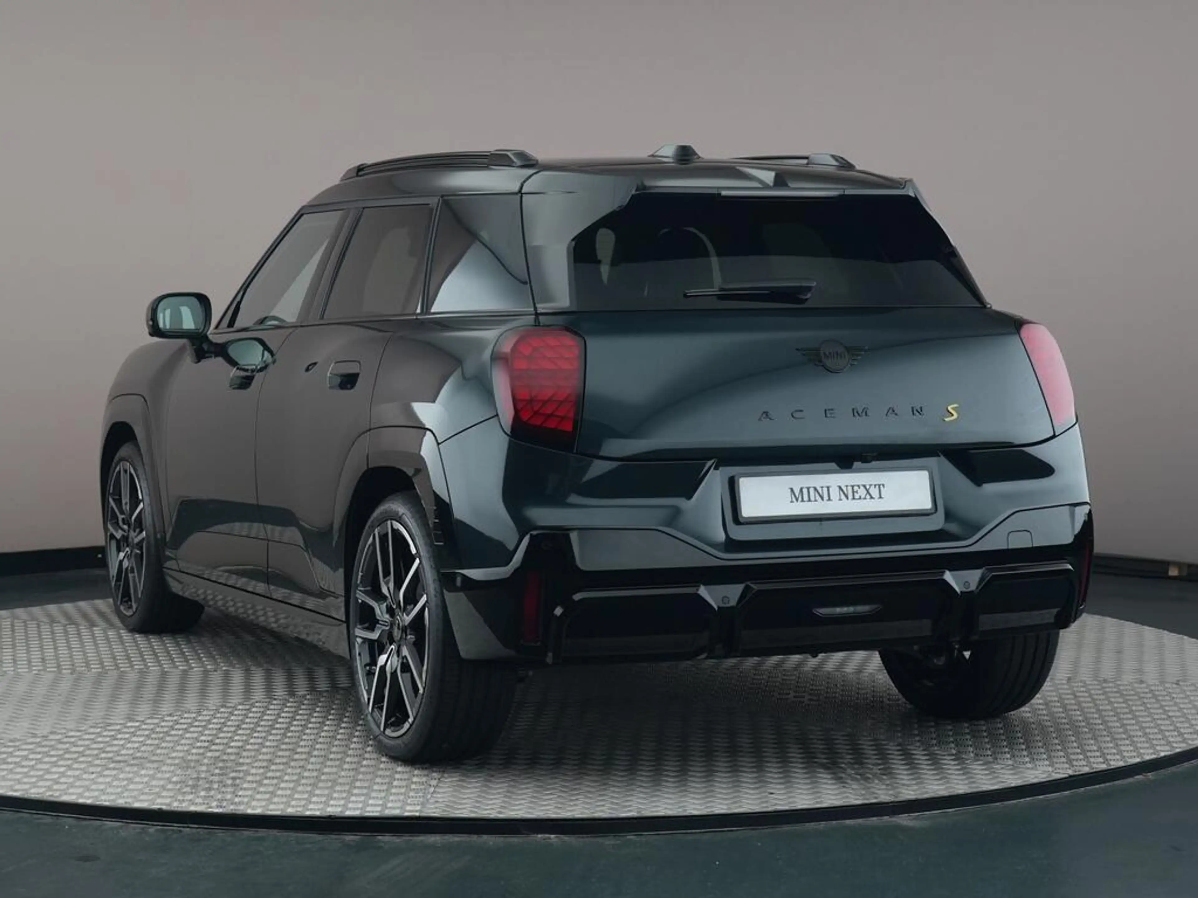 MINI Aceman SE John Cooper Works XL 54.2 kWh — photo 10
