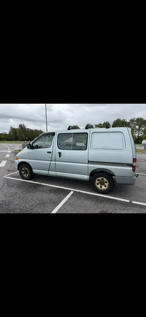Toyota Hiace 2,4 TD Ezüst - 1