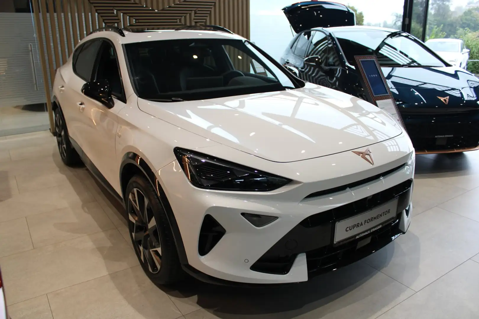CUPRA Formentor e-HYBRID 204 PS DSG Weiß - 1
