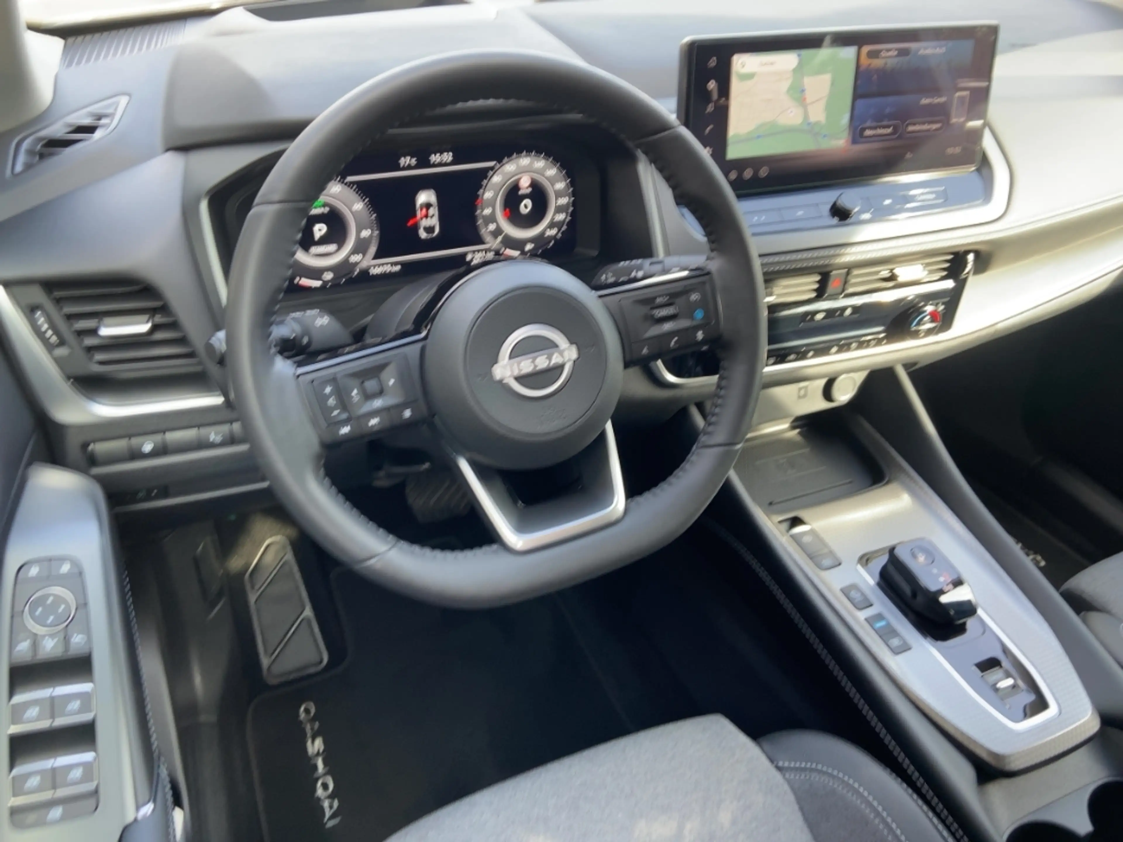 Nissan Qashqai N-CONNECTA 190PS Autom. Winter/PGD/HUD/360°/ e-POW — photo 12