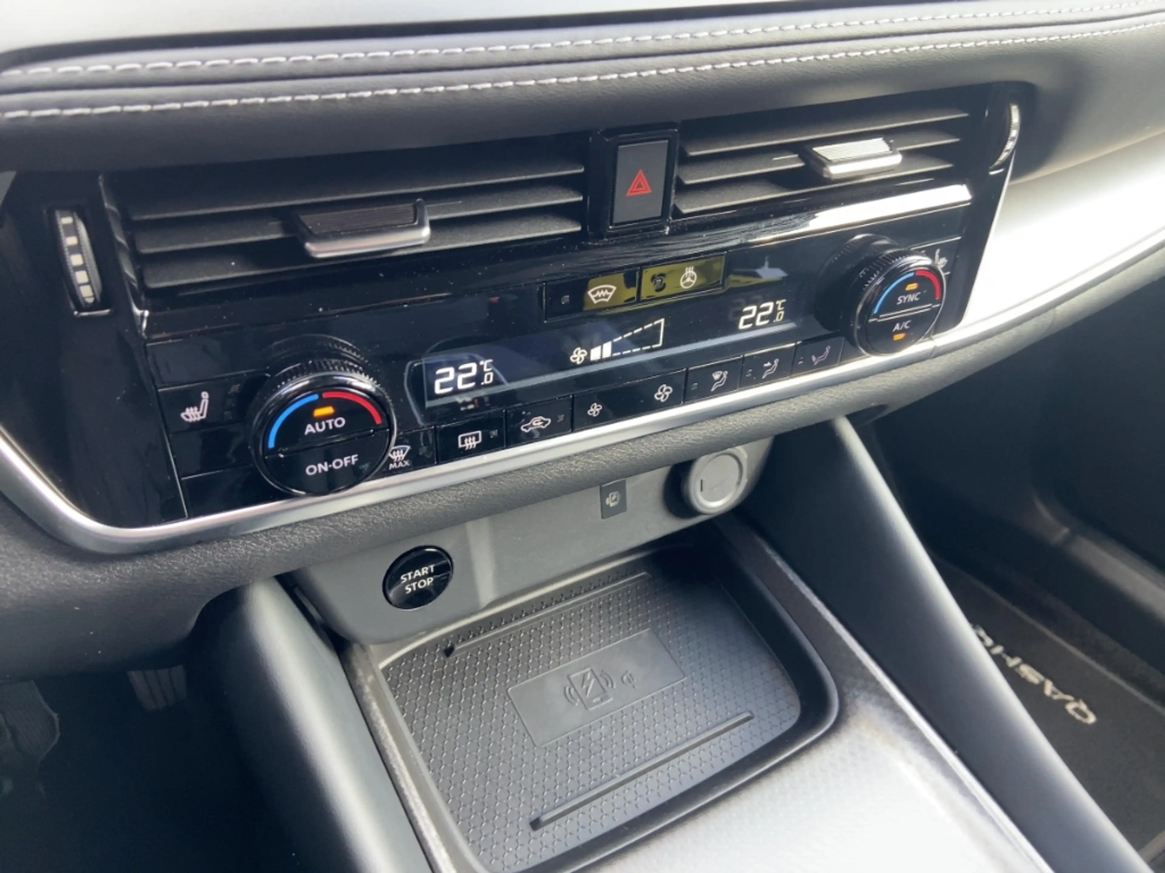 Nissan Qashqai N-CONNECTA 190PS Autom. Winter/PGD/HUD/360°/ e-POW — photo 14