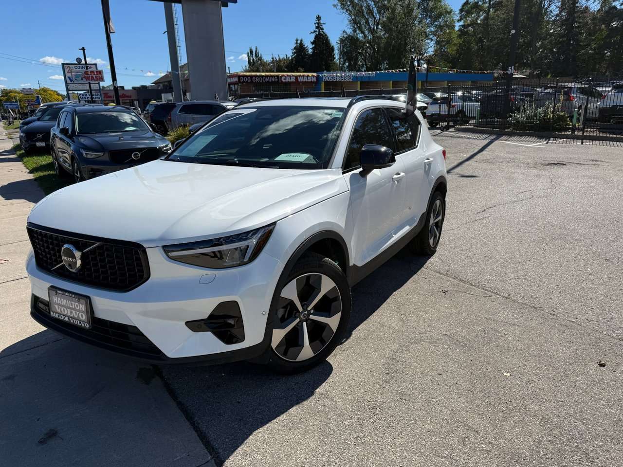 2026 Volvo XC40 Plus Dark Theme **GROUNDED LOANER** — photo 3