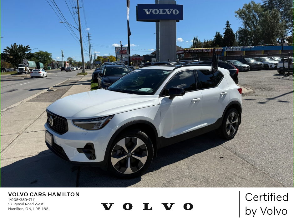2026 Volvo XC40 Plus Dark Theme **GROUNDED LOANER**