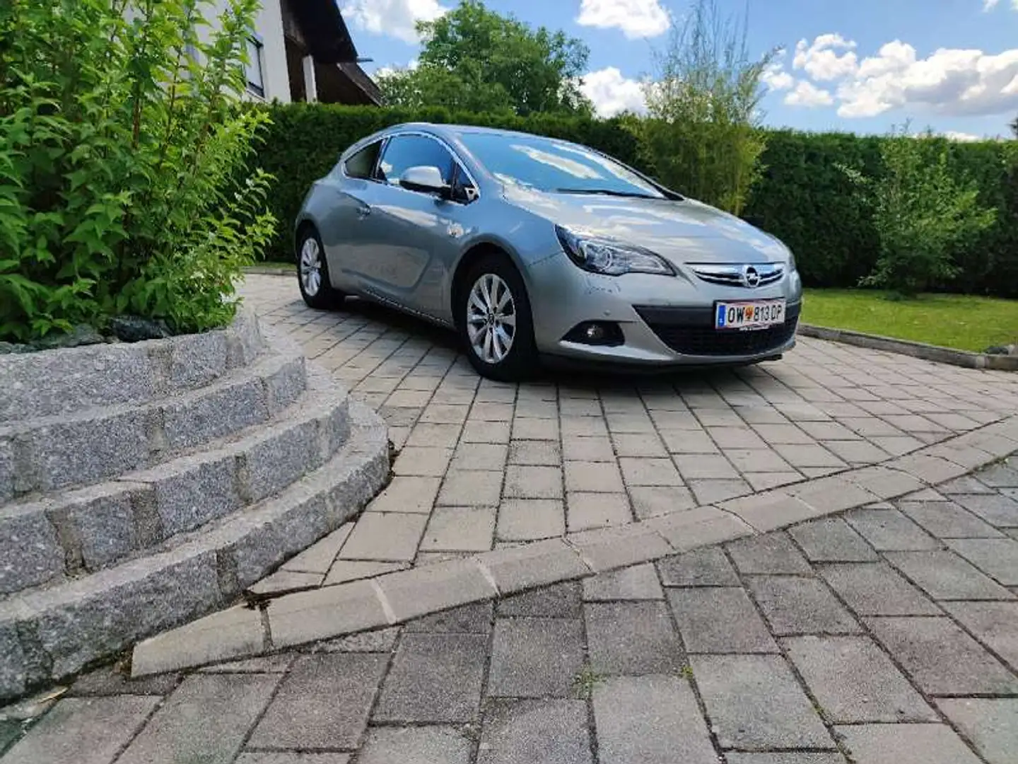 Opel Astra Astra GTC 1,4 Turbo Ecotec Sport Start/Stop Flotte COD Ambiente Grau - 1