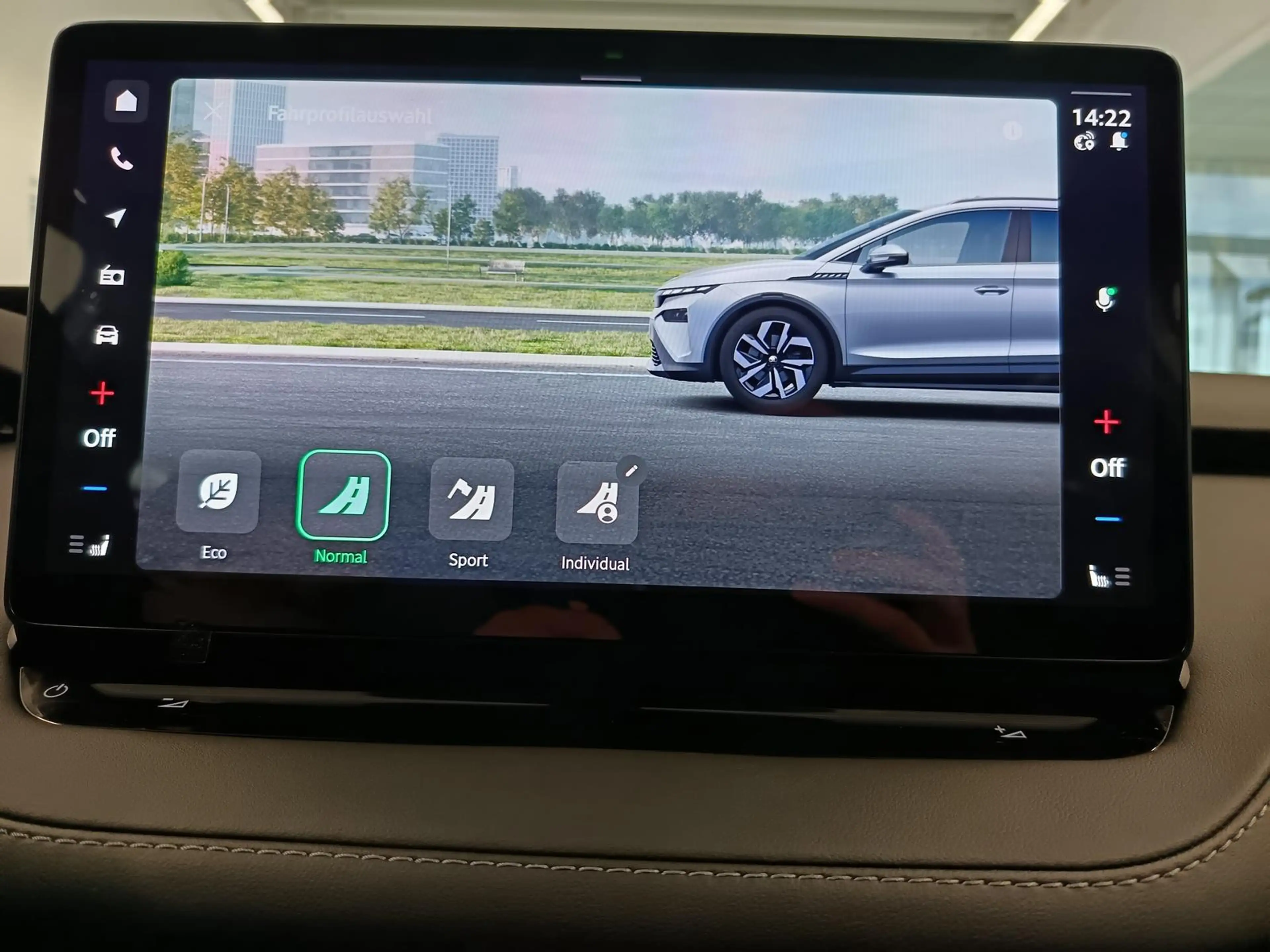 Skoda Elroq Sportline 60*5 J. GARANTIE*AHK*WÄRMEPUMPE* — photo 12