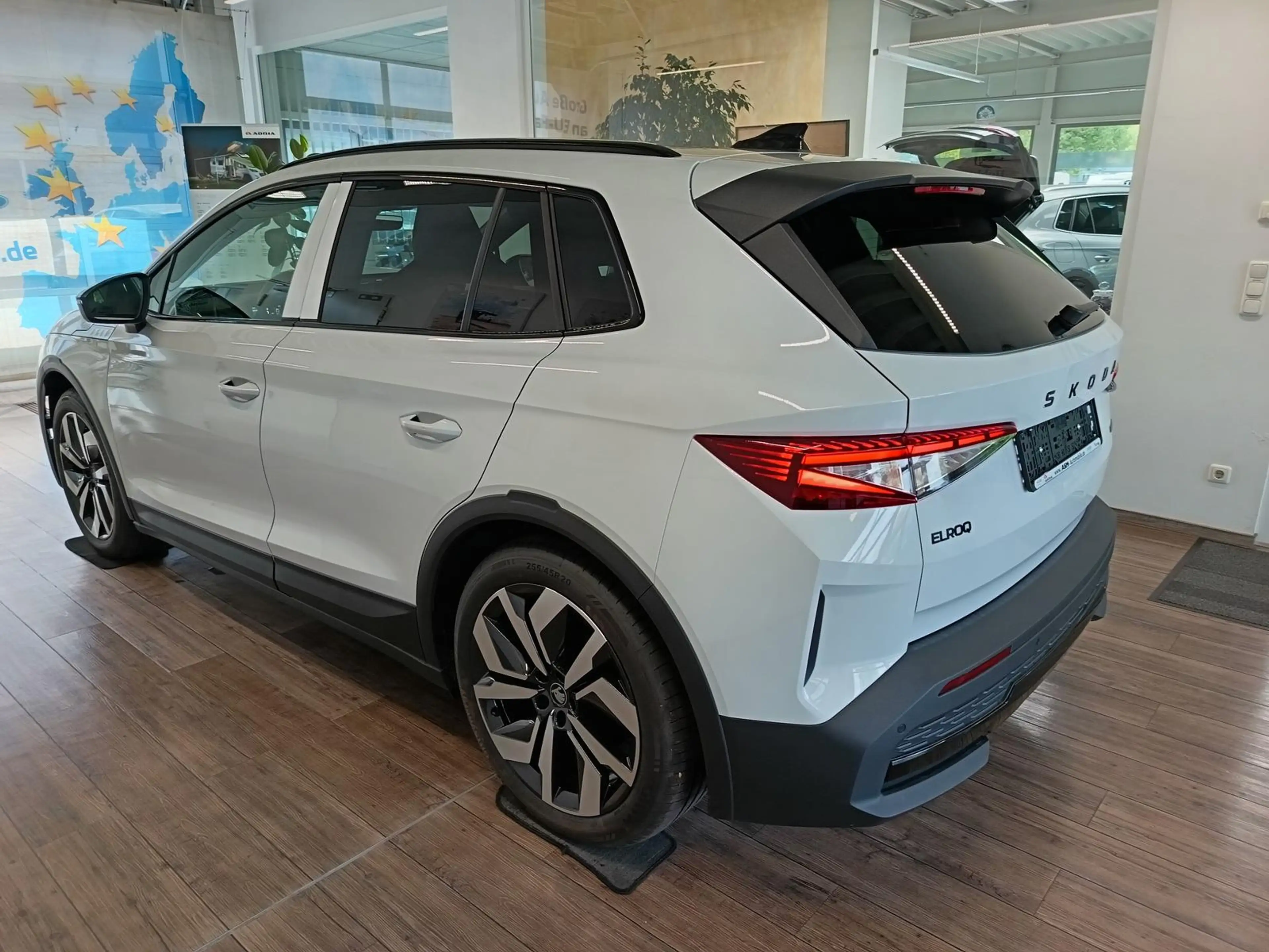 Skoda Elroq Sportline 60*5 J. GARANTIE*AHK*WÄRMEPUMPE* — photo 4