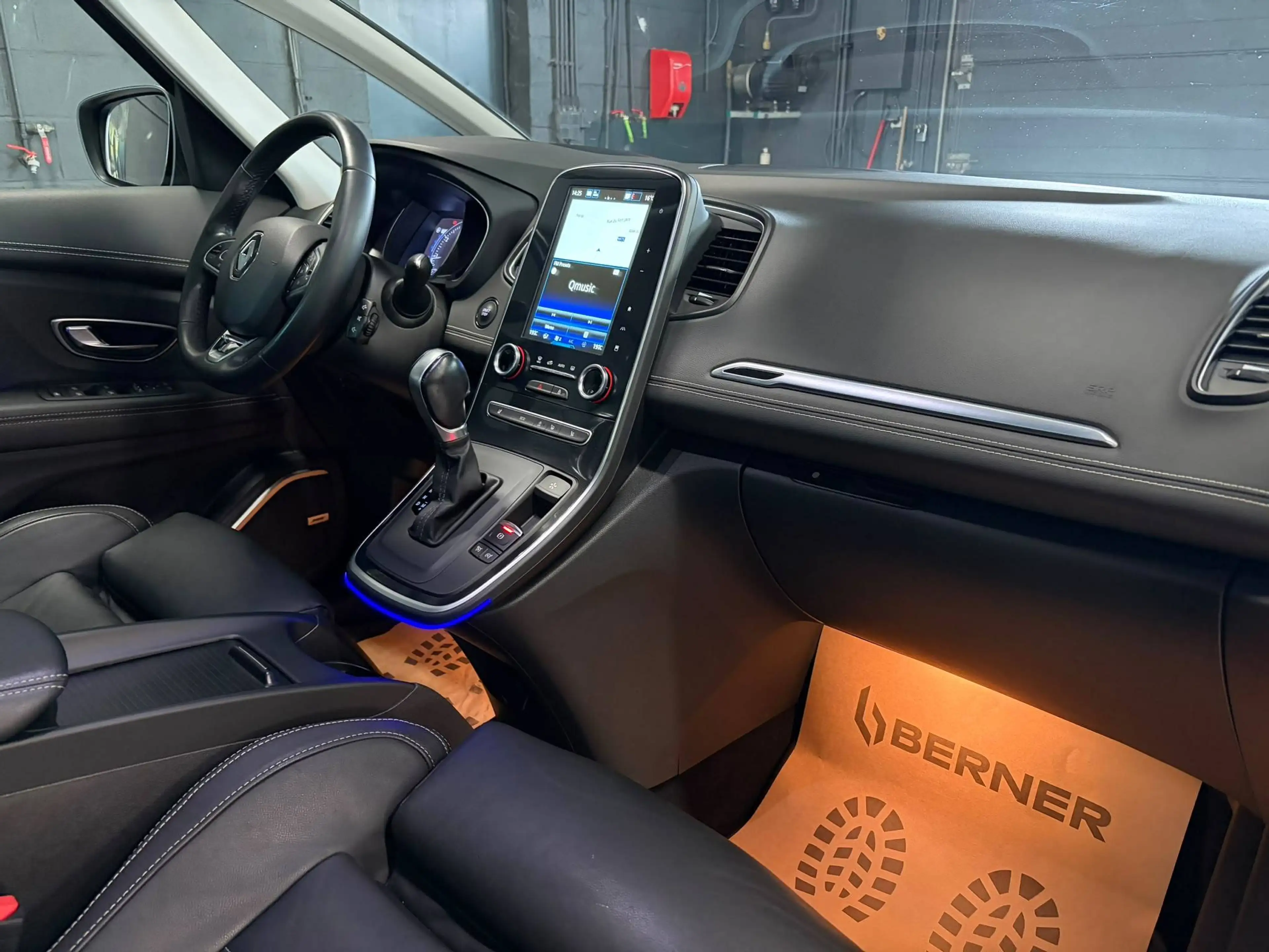 Renault Scenic RENAULT SCENIC **BOSE EDITION** BOITE AUTO** 12 MOIS DE GARANTIE — photo 12