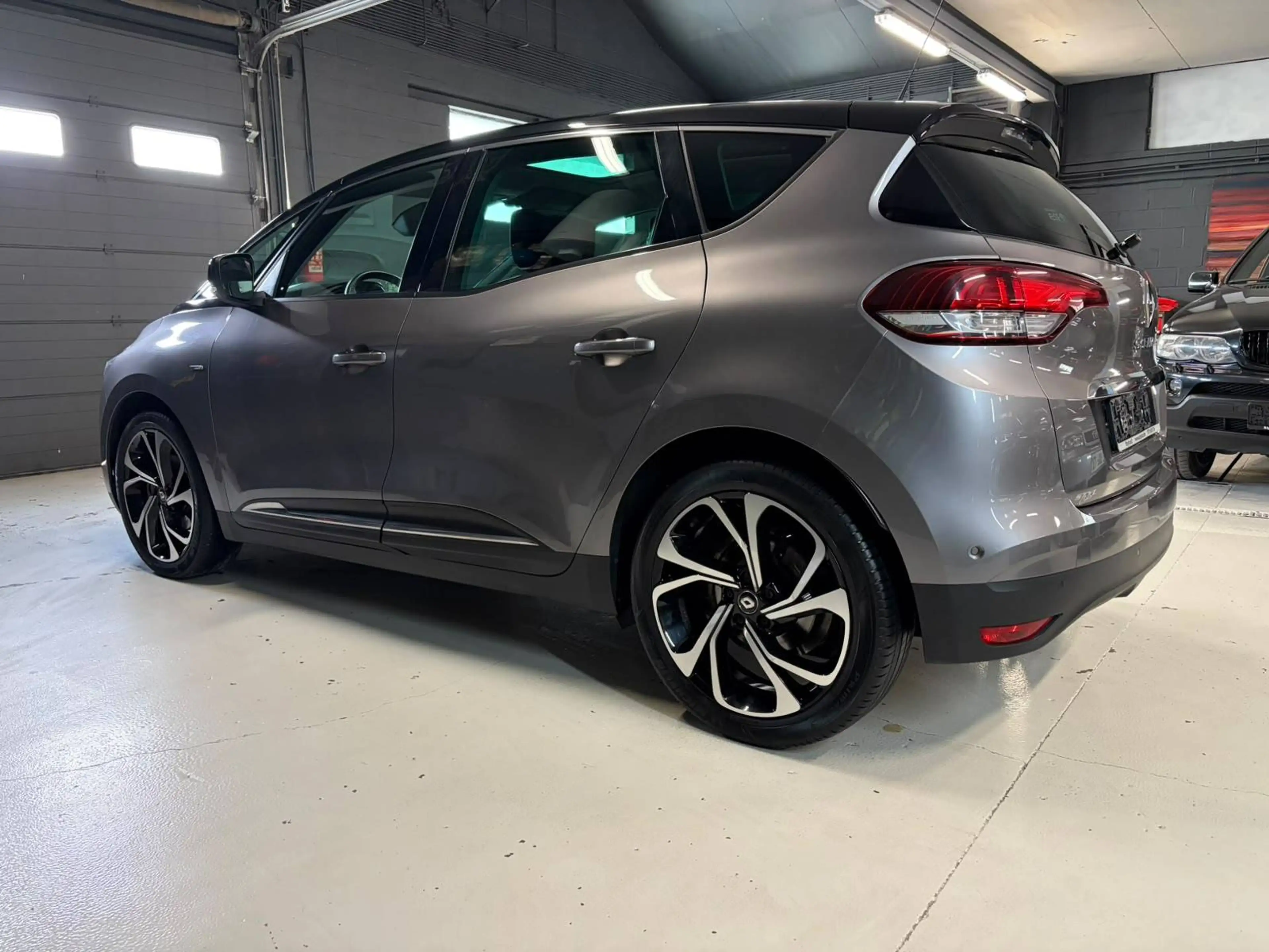 Renault Scenic RENAULT SCENIC **BOSE EDITION** BOITE AUTO** 12 MOIS DE GARANTIE — photo 4
