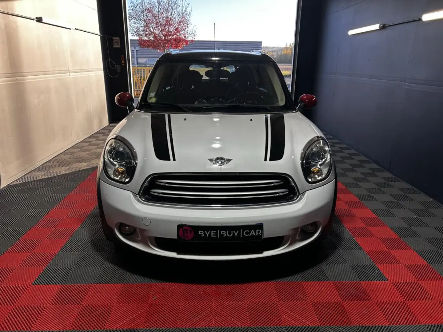 MINI Countryman D Countryman 1.6 D  112ch  R60 LCI PHASE 2 - Garantie 12 mois Blanc - 2