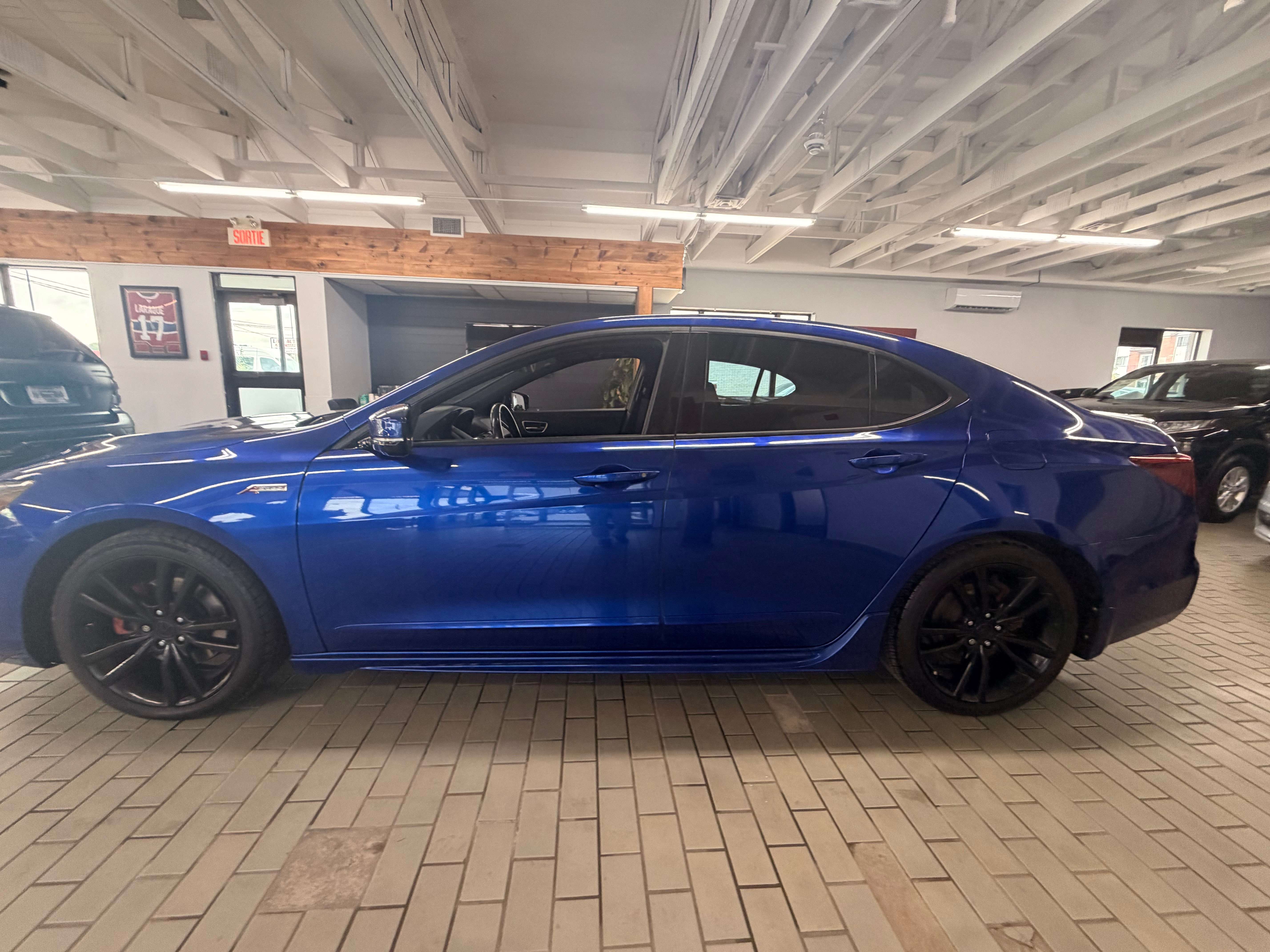 2018 Acura TLX Tech A-Spec - Image 2