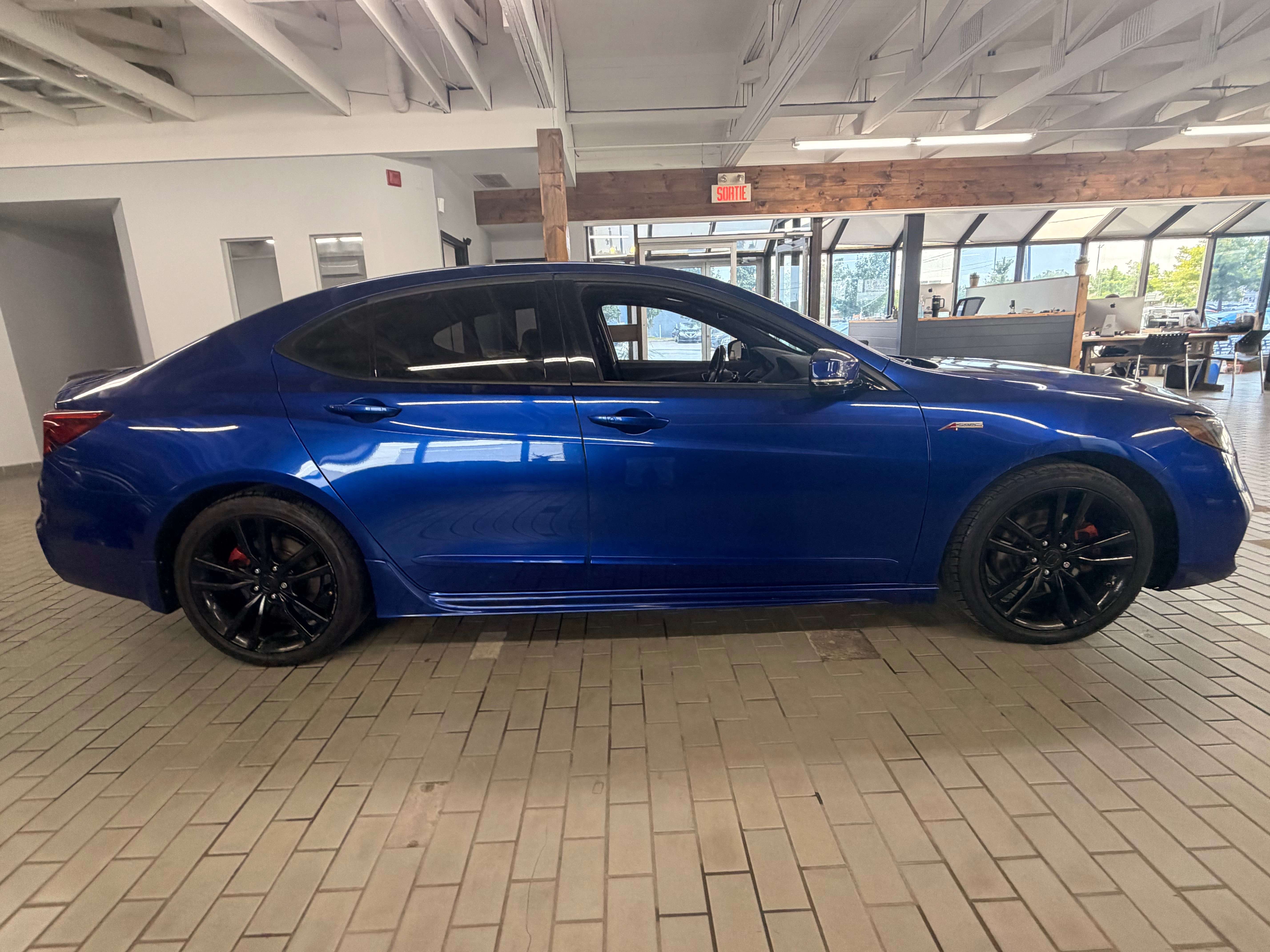2018 Acura TLX Tech A-Spec - Image 6