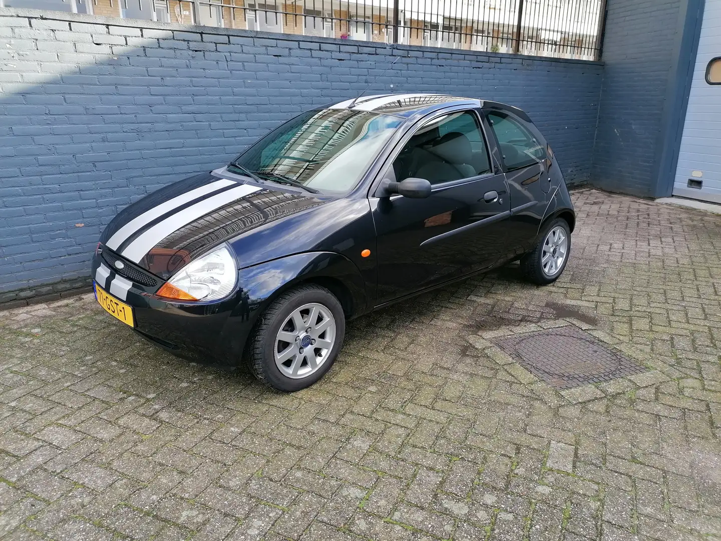 Ford Ka/Ka+ 1.3 Cool Met APK tot Sept 2026 en een NAP Zwart - 1