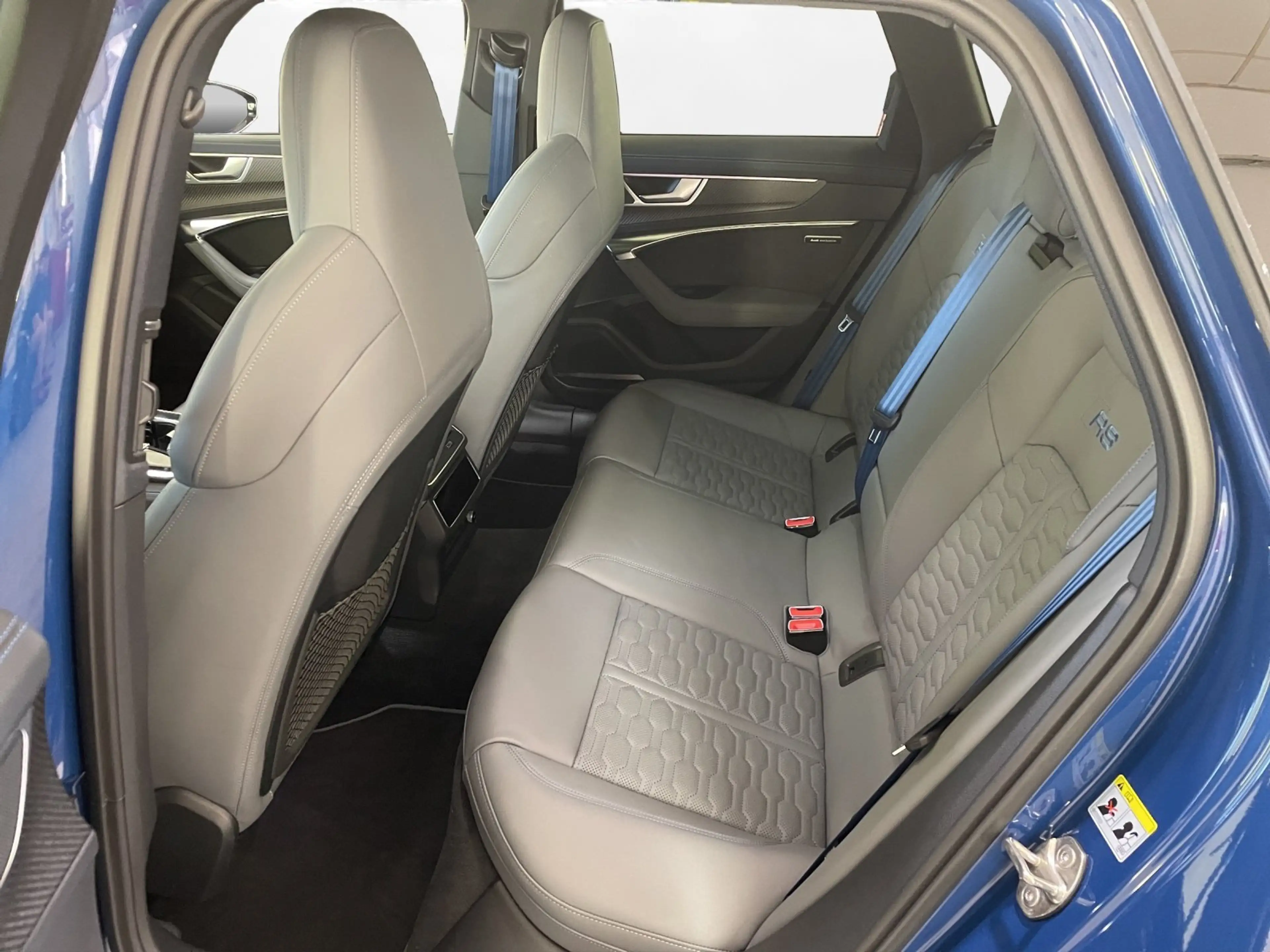 Audi RS6 Avant 4.0 TFSI quattro tiptronic | PANO | — photo 12