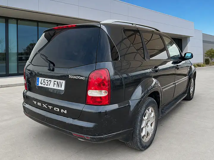 SsangYong Rexton 270 Xdi Executive Profesional / Executive 2007, foto 2