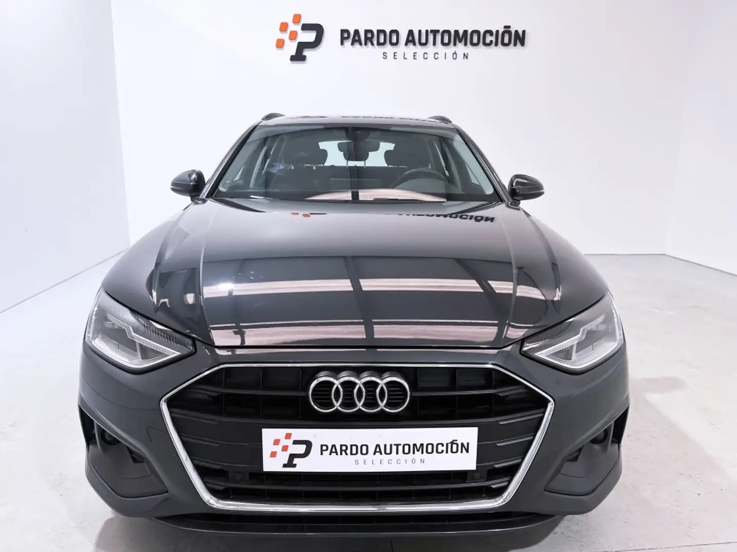 Audi A4 30 TDI Advanced S tronic 100kW Grau - 2