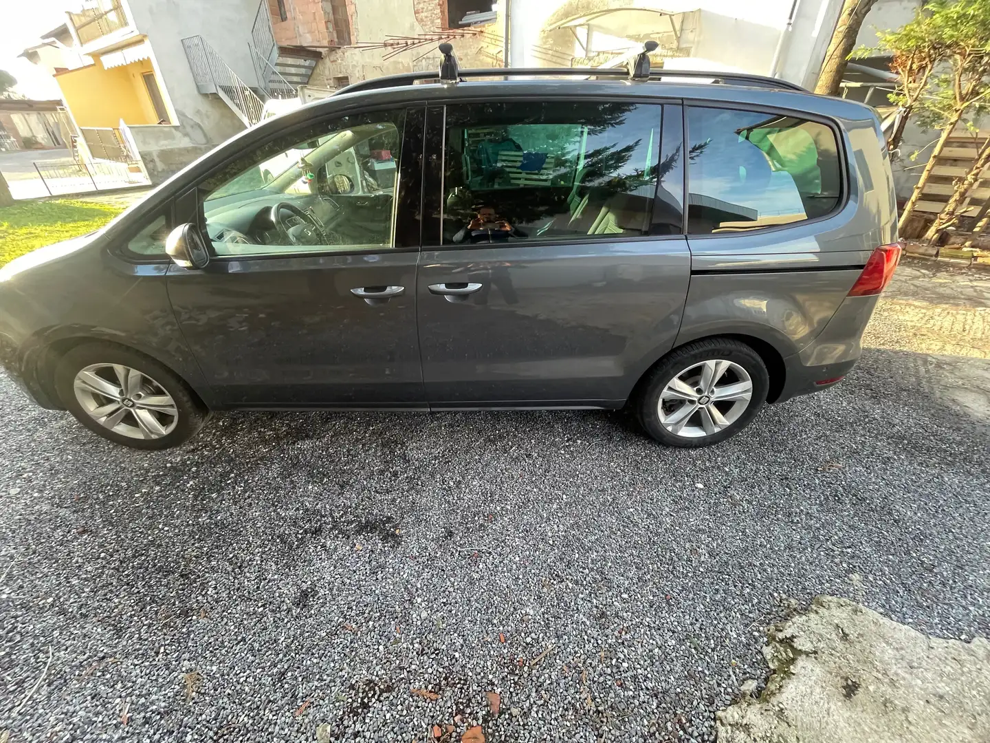 SEAT Alhambra Alhambra III 20162.0 tdi cr Advance 115cv Grigio - 2