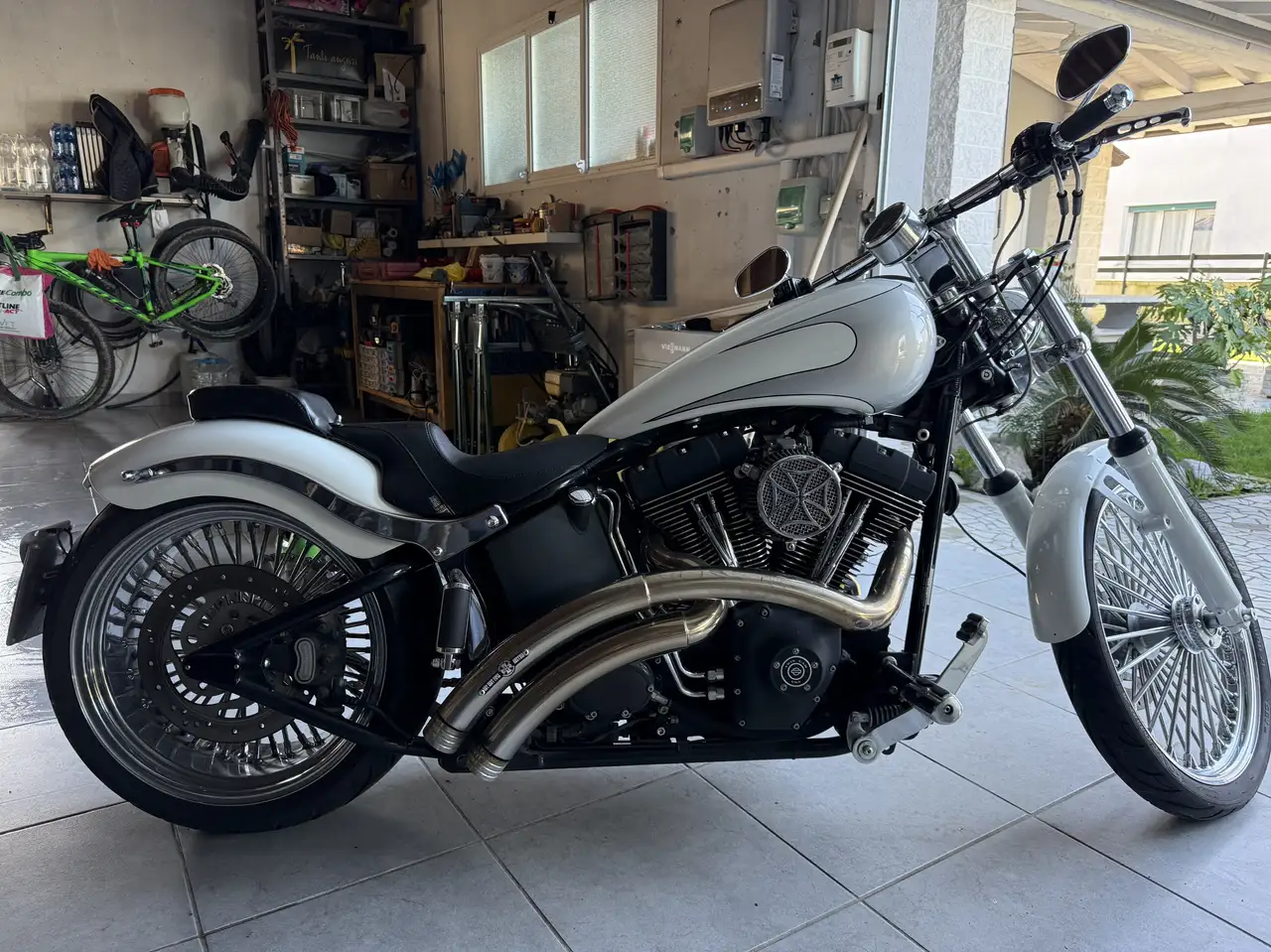 Harley-Davidson Breakout