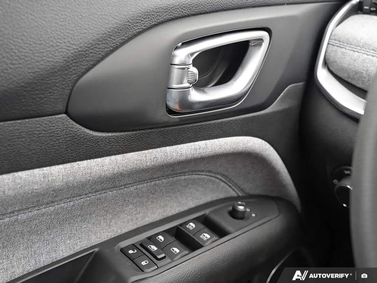 Jeep Compass photo Jeep Compass