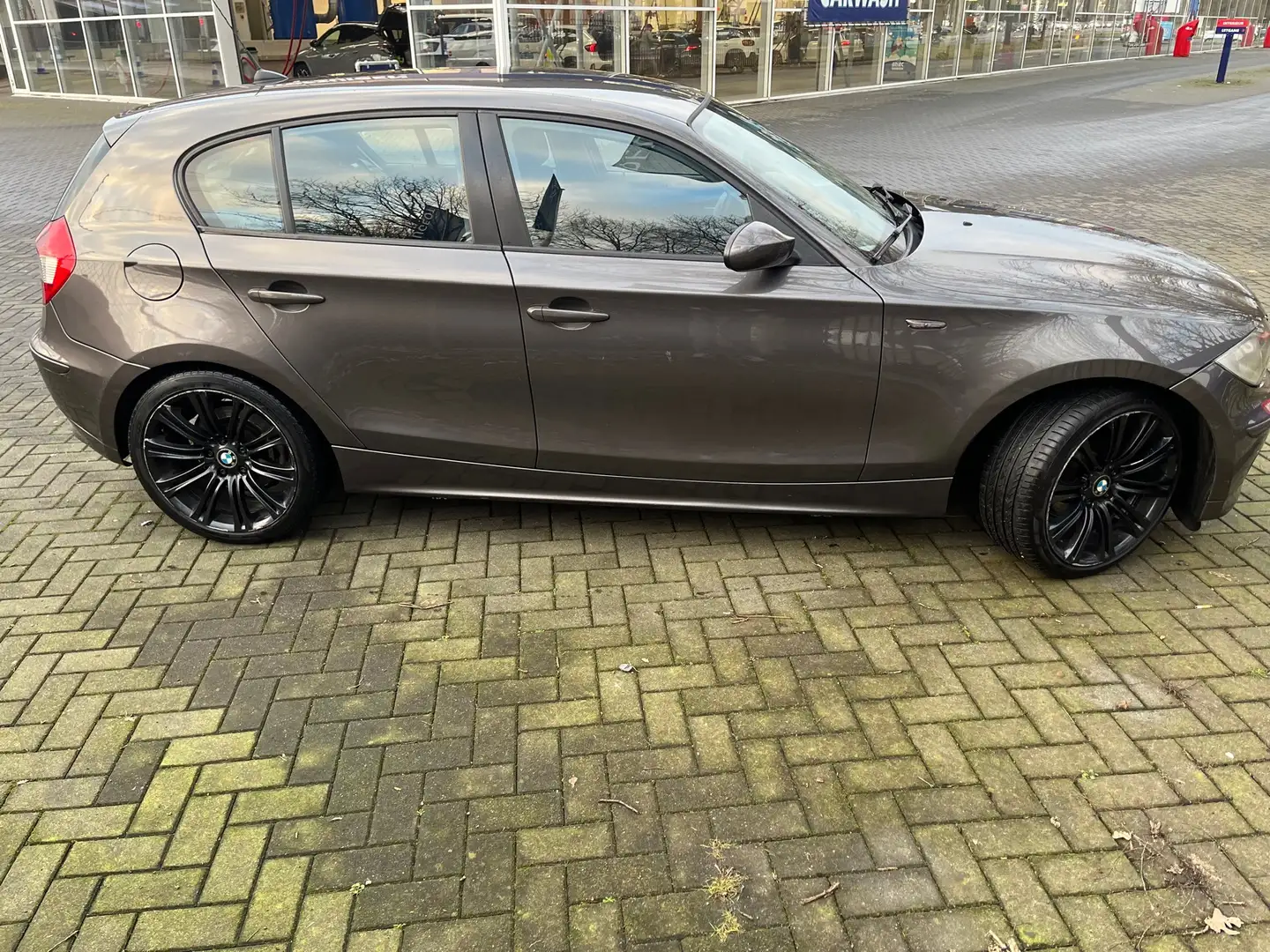 BMW 120 Business Line Коричневый - 2