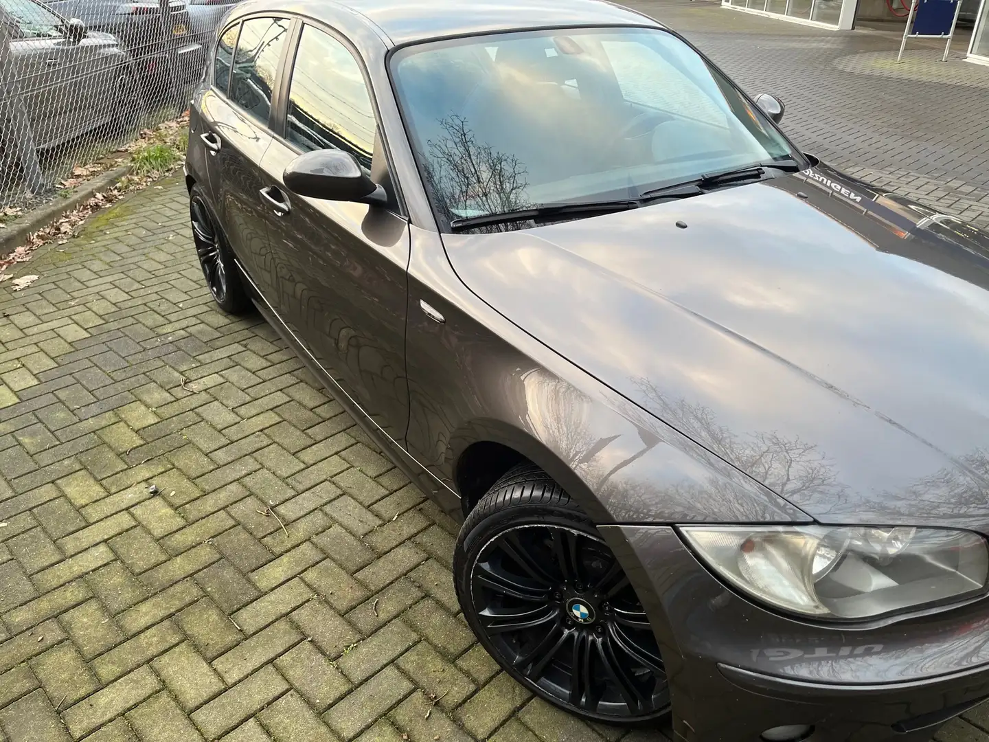 BMW 120 Business Line Коричневый - 1