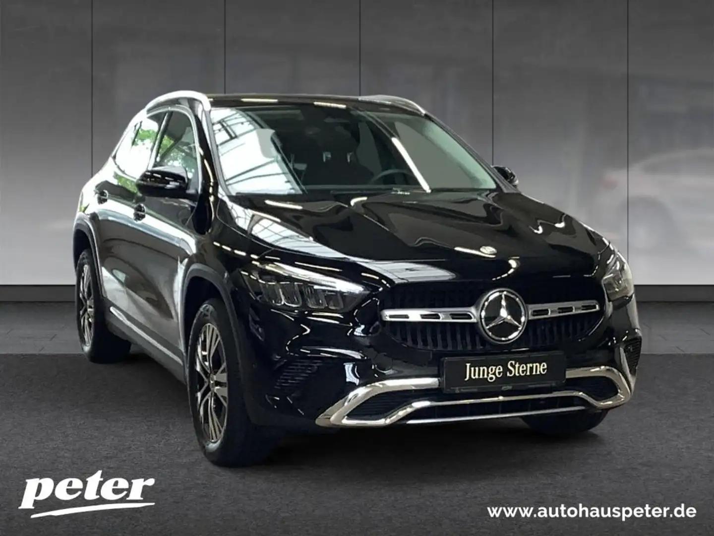 Mercedes-Benz GLA 180 Progressive/Advacced/LED/Distronic/DAB Negro - 1