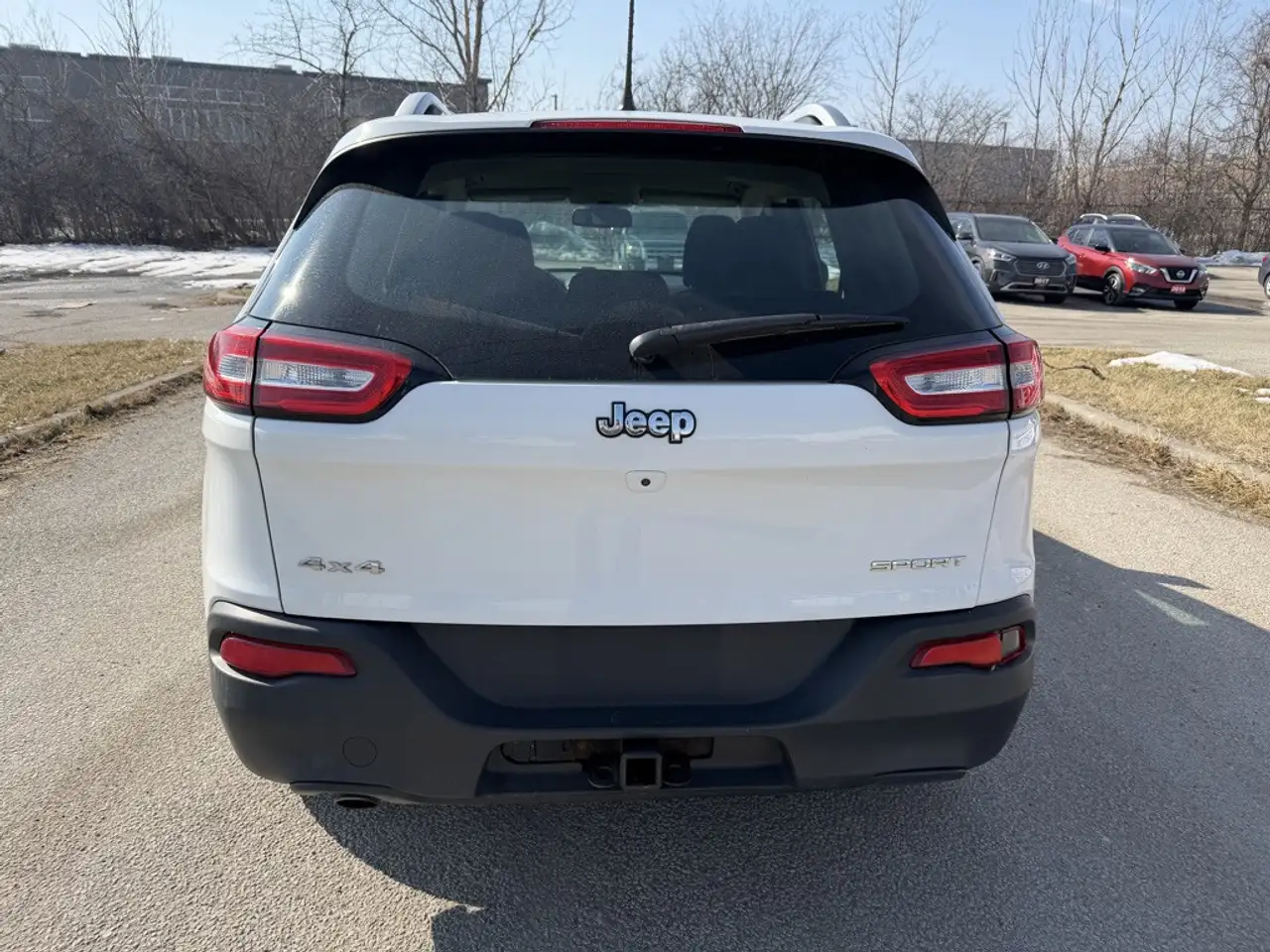 Jeep Cherokee снимка Jeep Cherokee