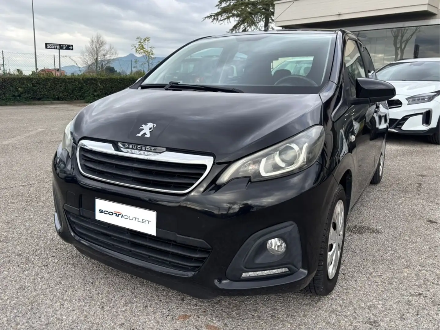 Peugeot 108 5p 1.0 12v Active Nero - 1
