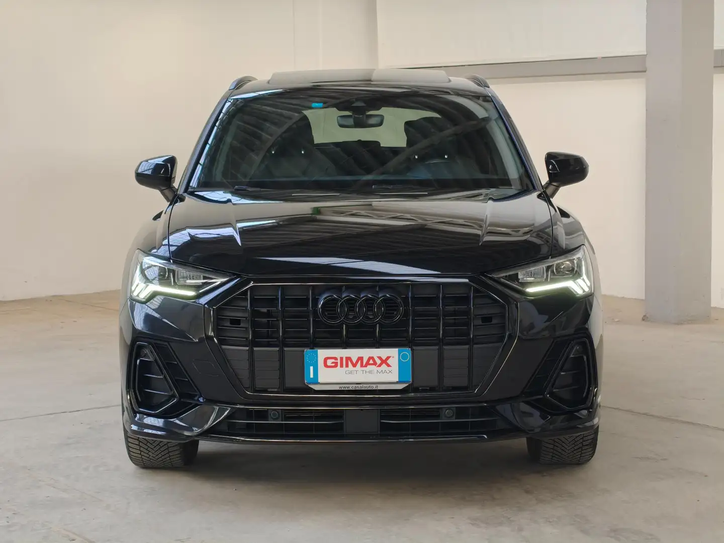 Audi Q3 35 2.0 tdi S line Black Edition s-tronic Zwart - 2