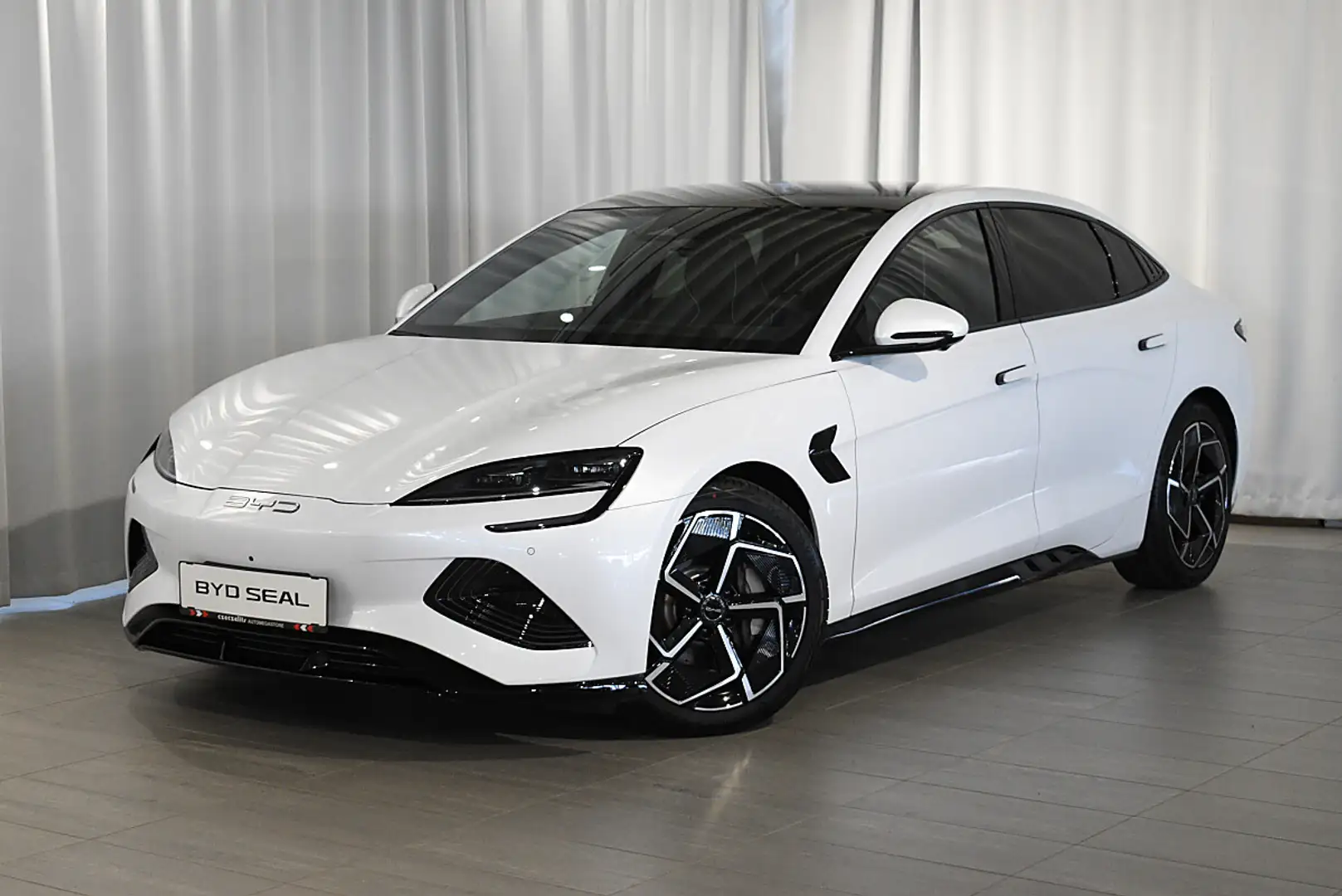 BYD Seal Design Österreich Paket 82.5 kWh ON2549954 JF Weiß - 2