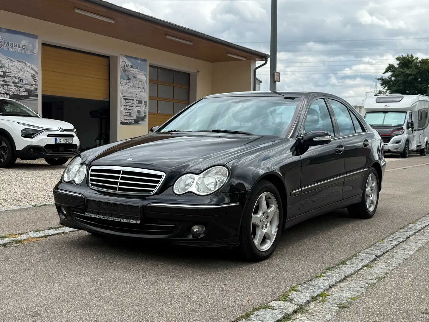 Mercedes-Benz C 220 C 220 CDI Lim. Avantgarde AHK Noir - 1