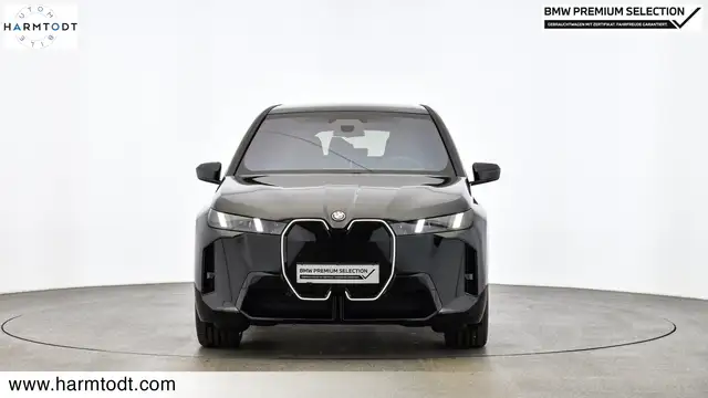 BMW Ix view 6