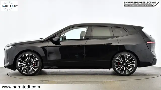 BMW Ix view 3