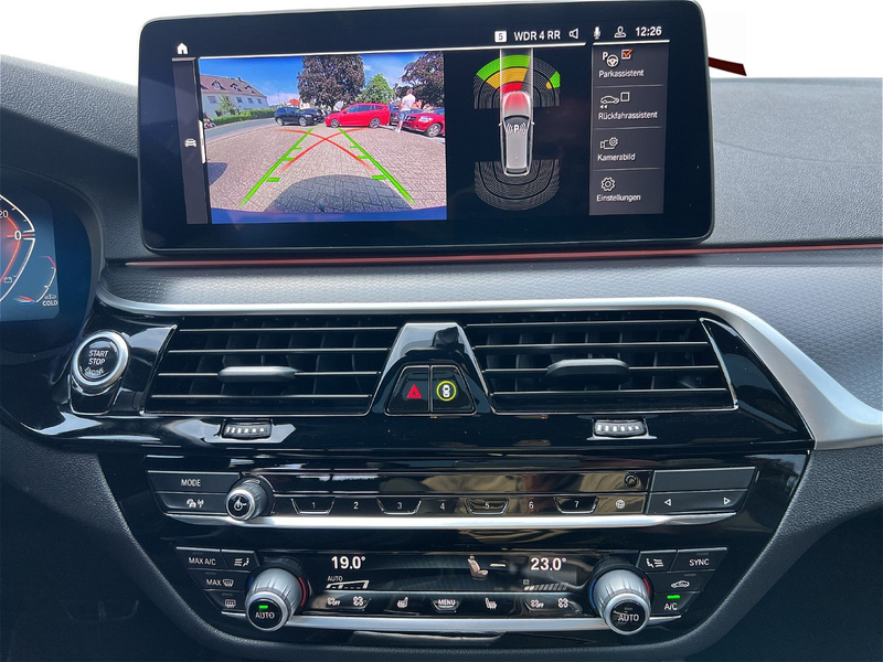 BMW 520 d T M Sportpaket AHK Pano HK — photo 15