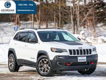 Trailhawk Elite- Pano Roof - Heated / Vented Seats