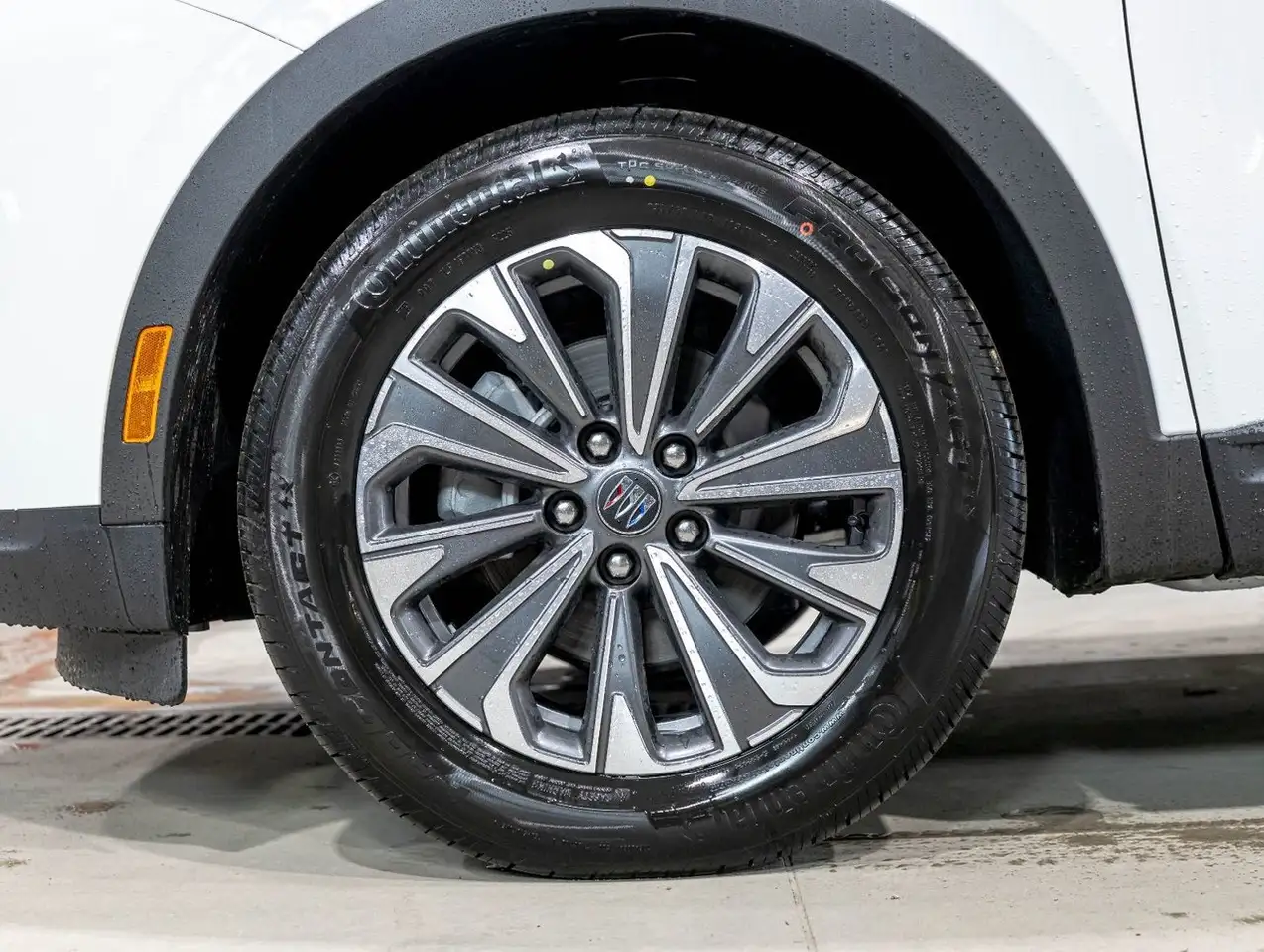 Buick Envision снимка Buick Envision