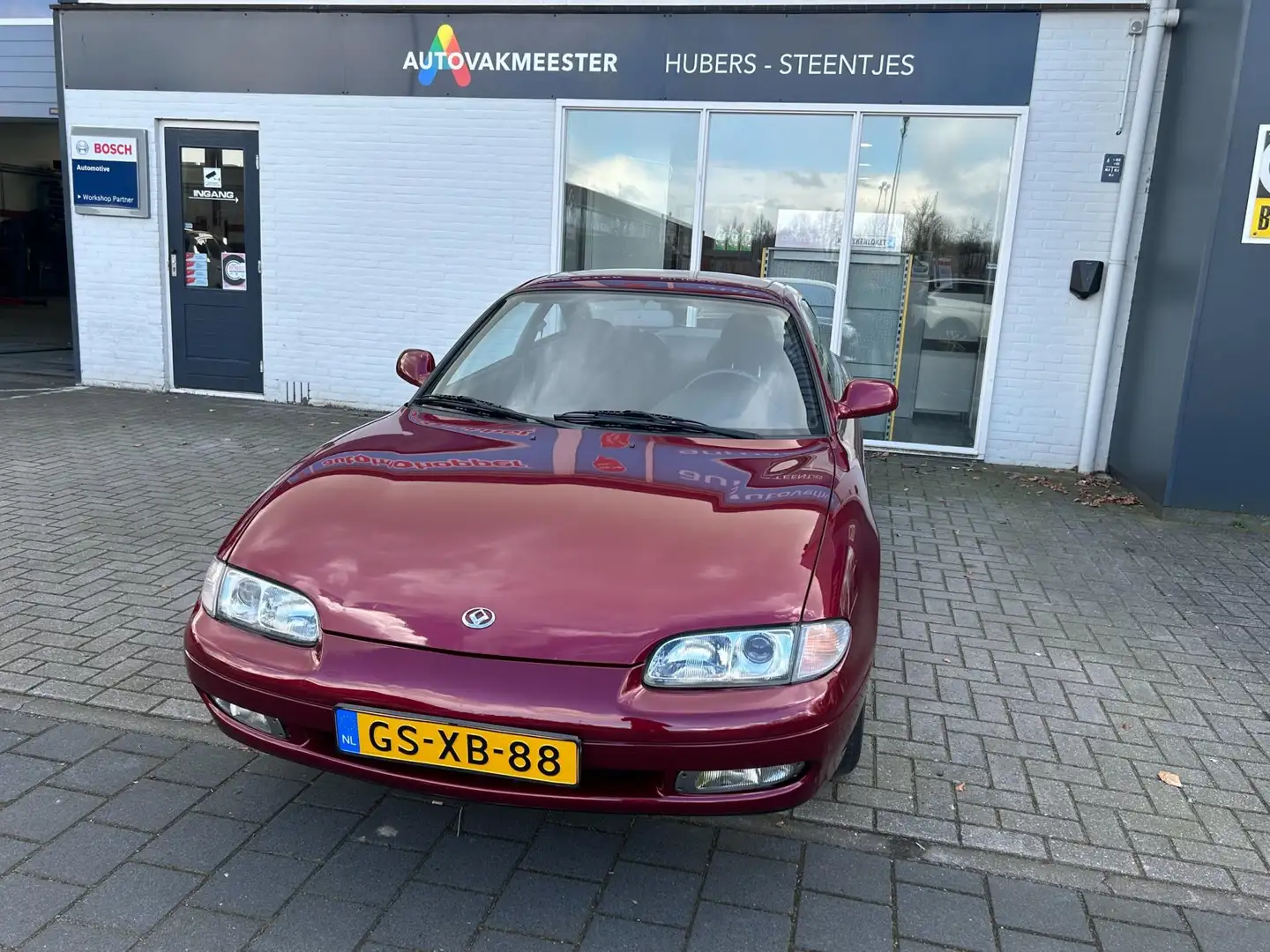 Mazda MX-6 2.0i-16V Червоний - 2