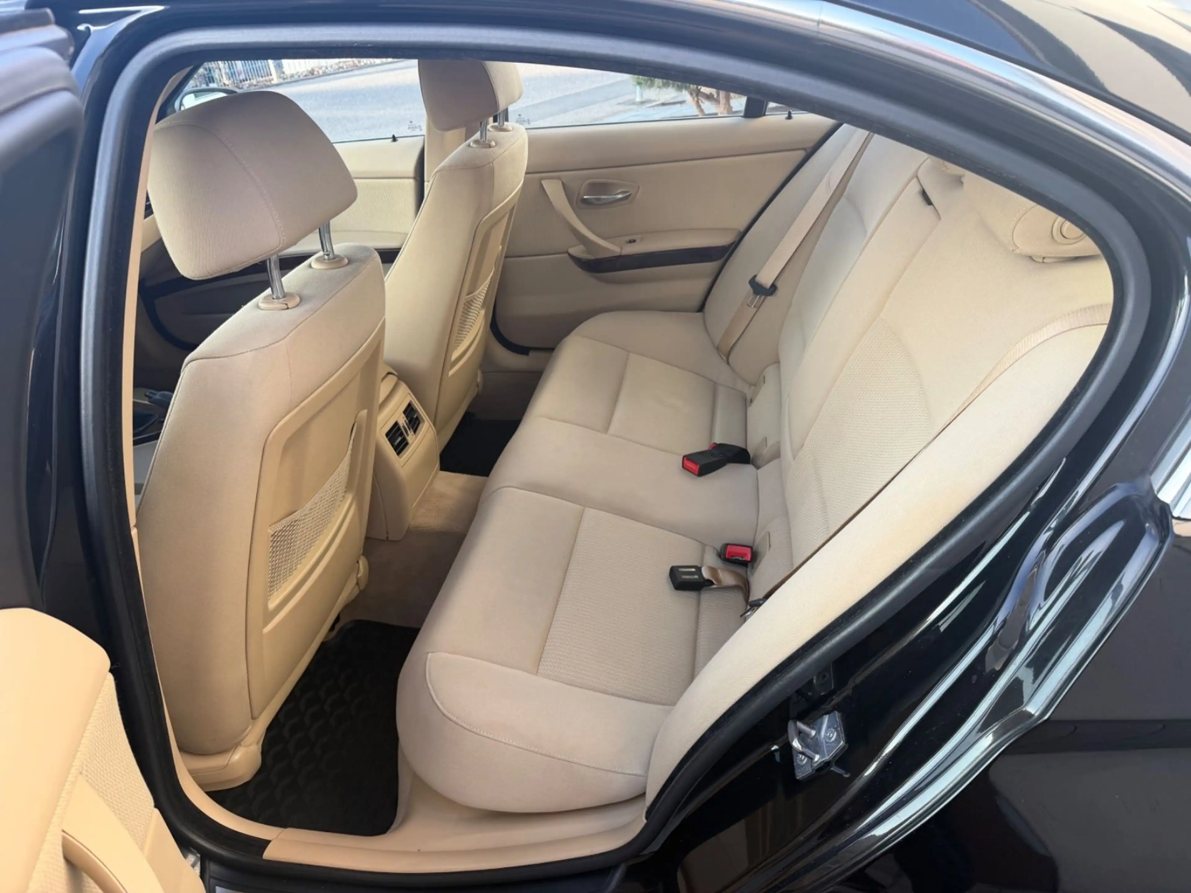BMW 325 i Lim e90 Schalter/Navi — photo 11