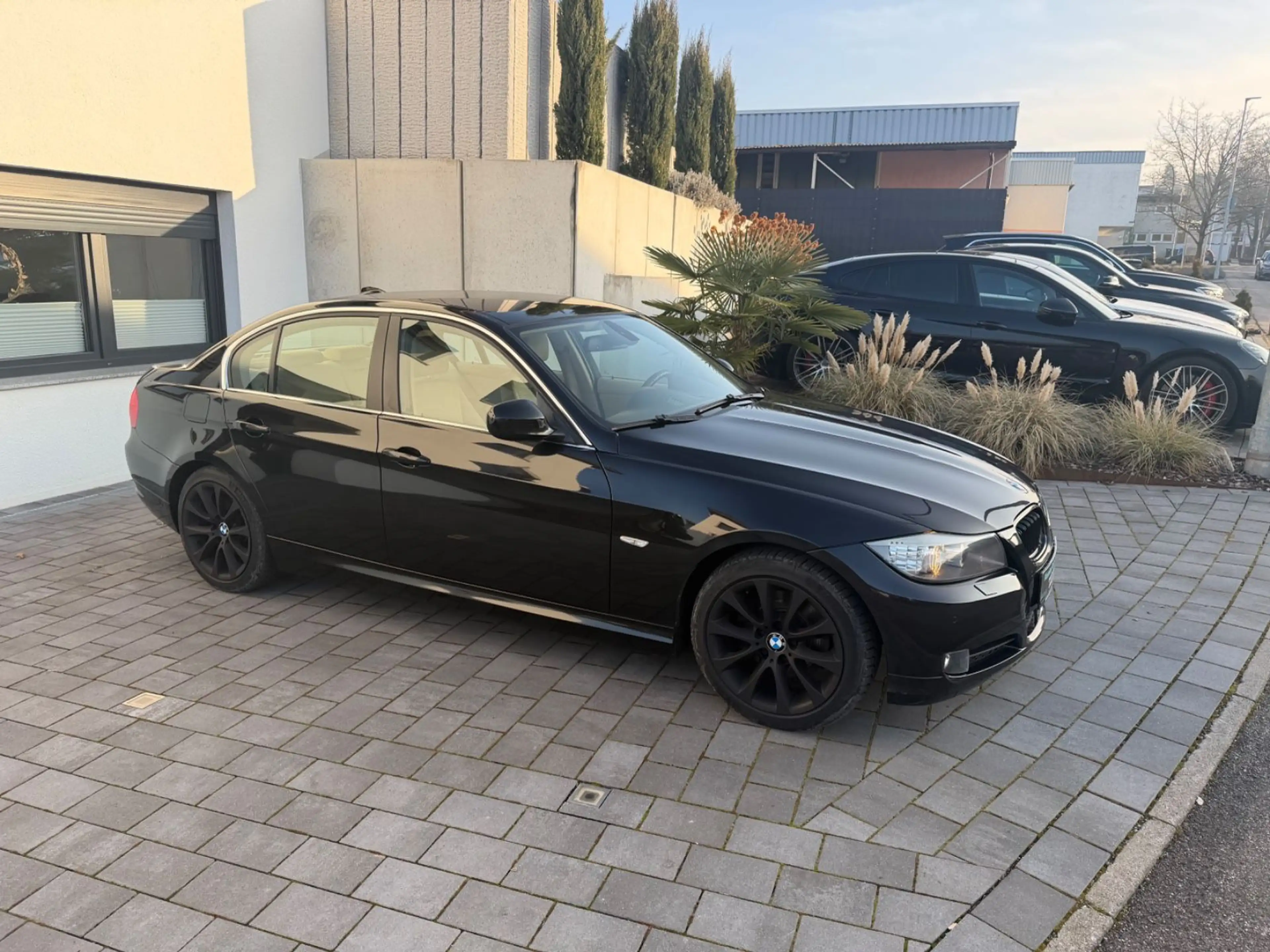 BMW 325 i Lim e90 Schalter/Navi — photo 3