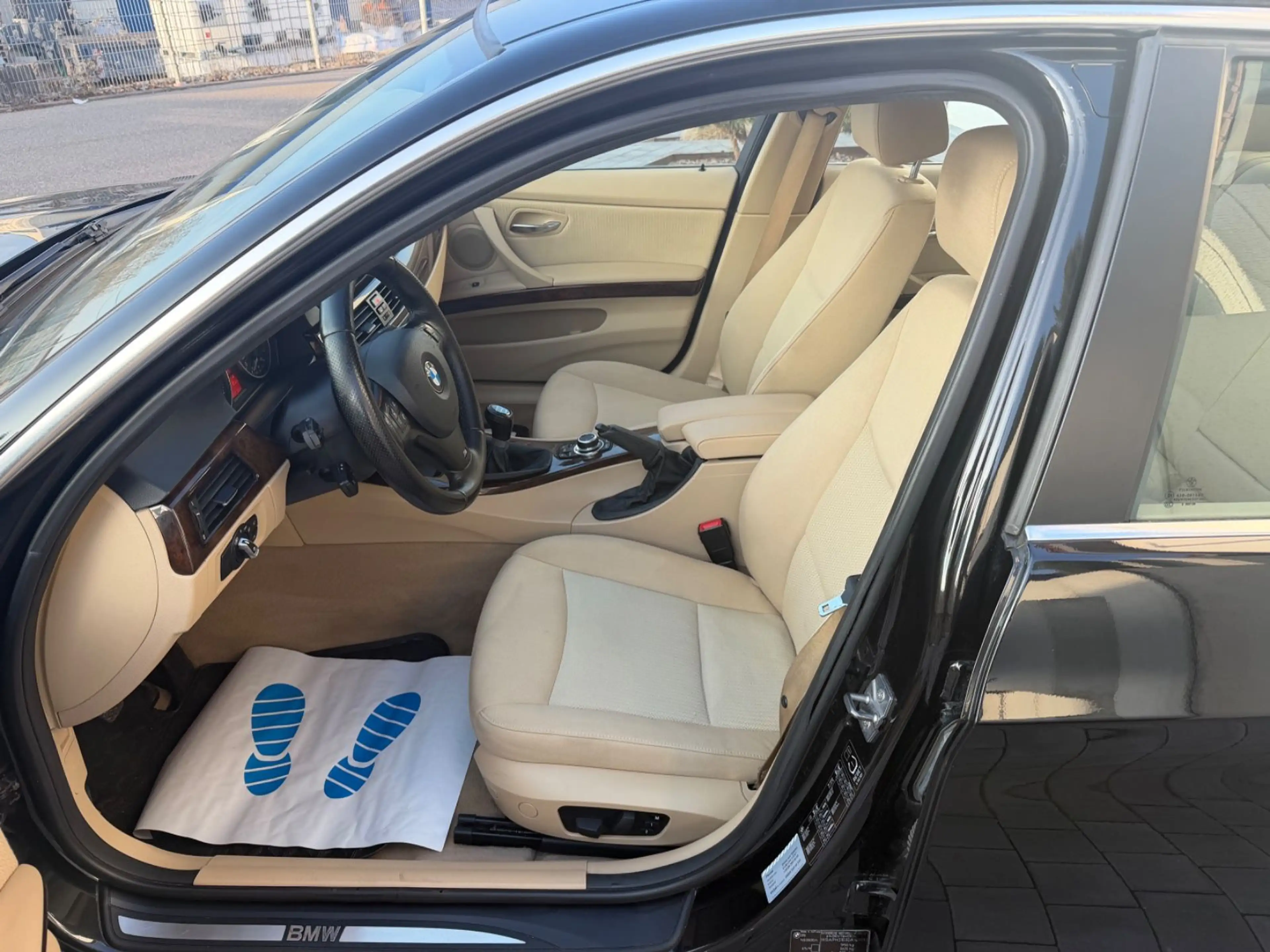 BMW 325 i Lim e90 Schalter/Navi — photo 5