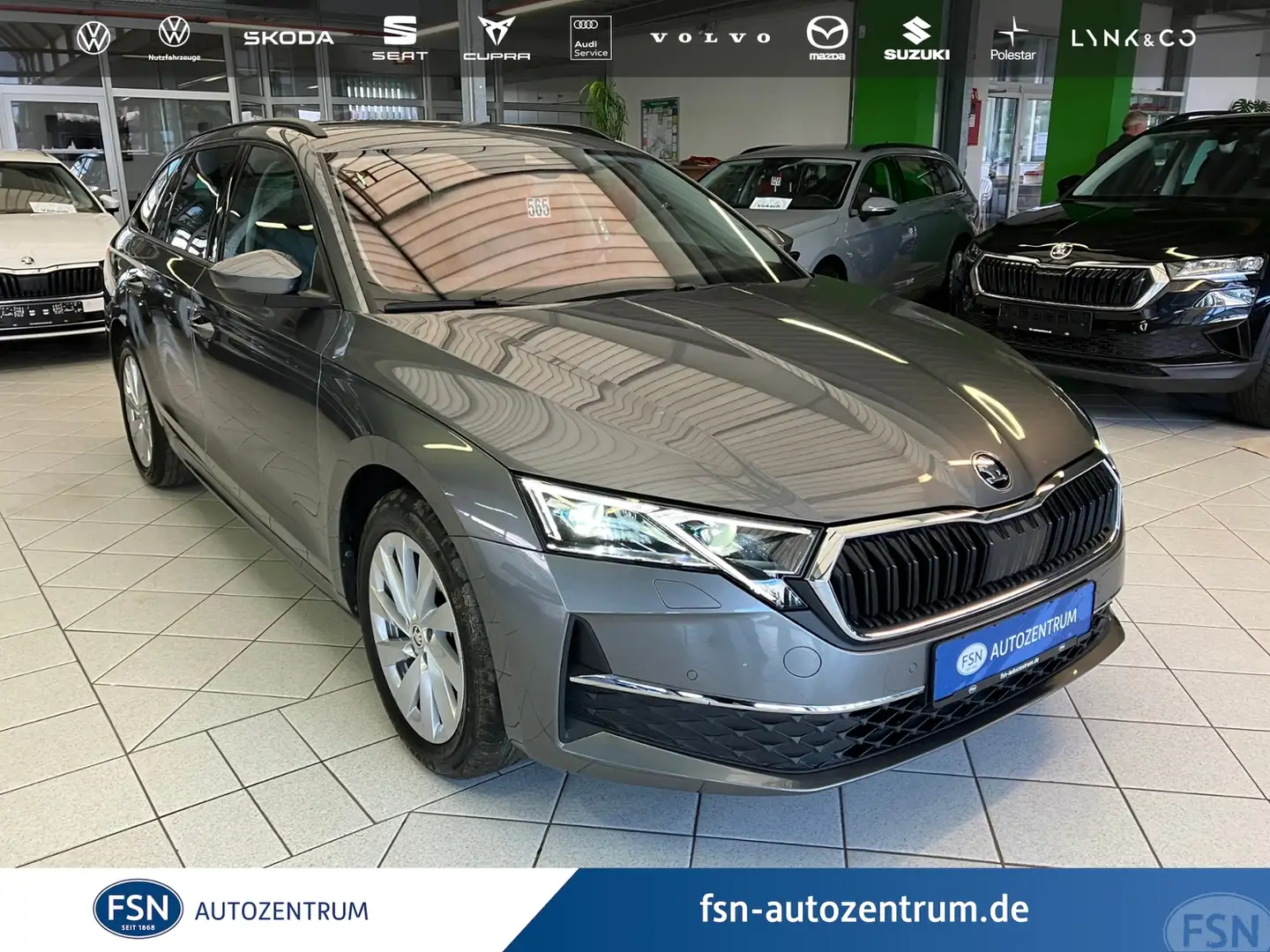 Skoda Octavia Combi 2.0 TDI Selection DSG AHK MATRIX ACC RFK Grau - 1